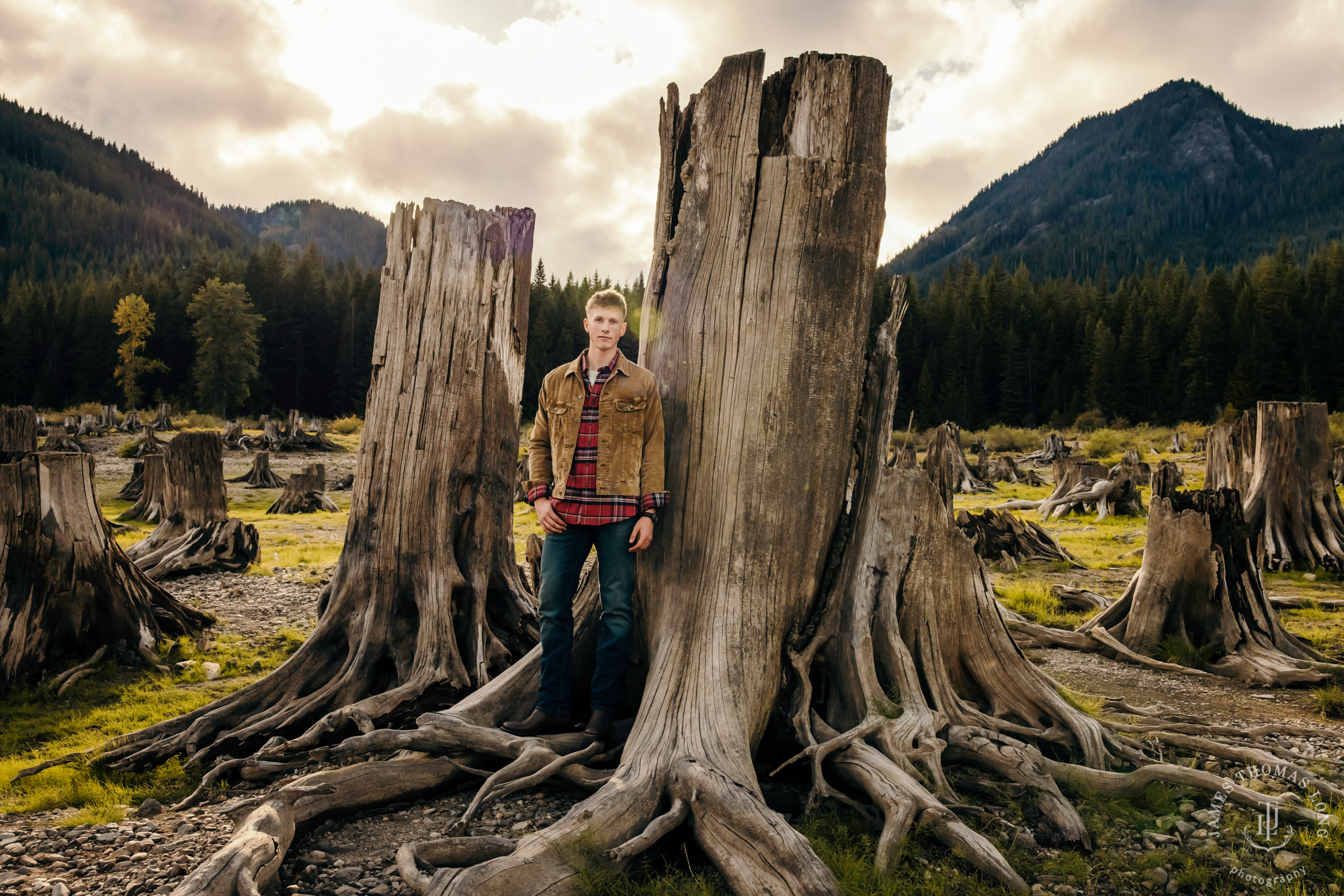 Mount Si Senior Portrait Photographer James Thomas Long Photography