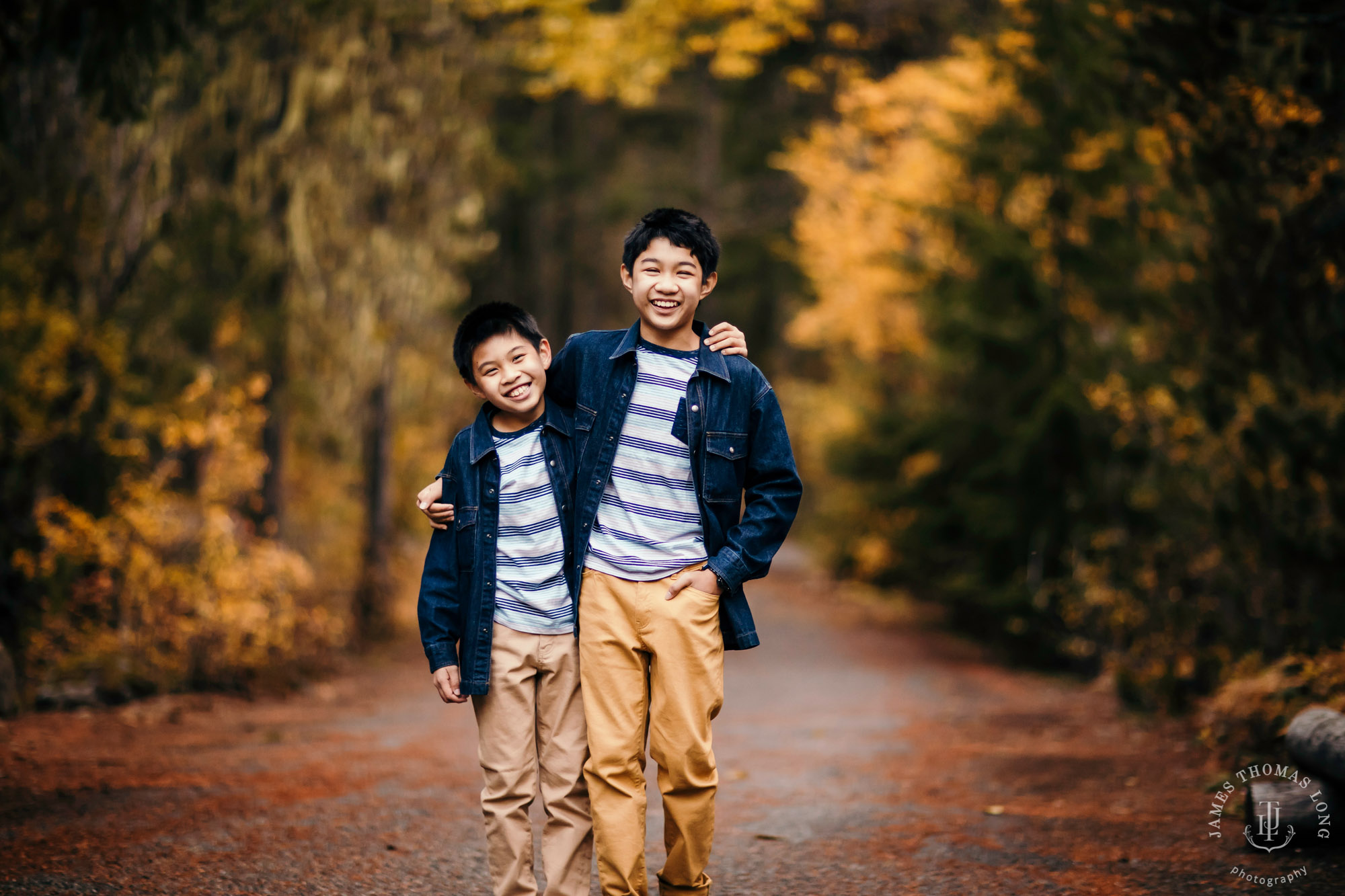 Cascade Mountain family session by Seattle family photographer James Thomas Long Photography