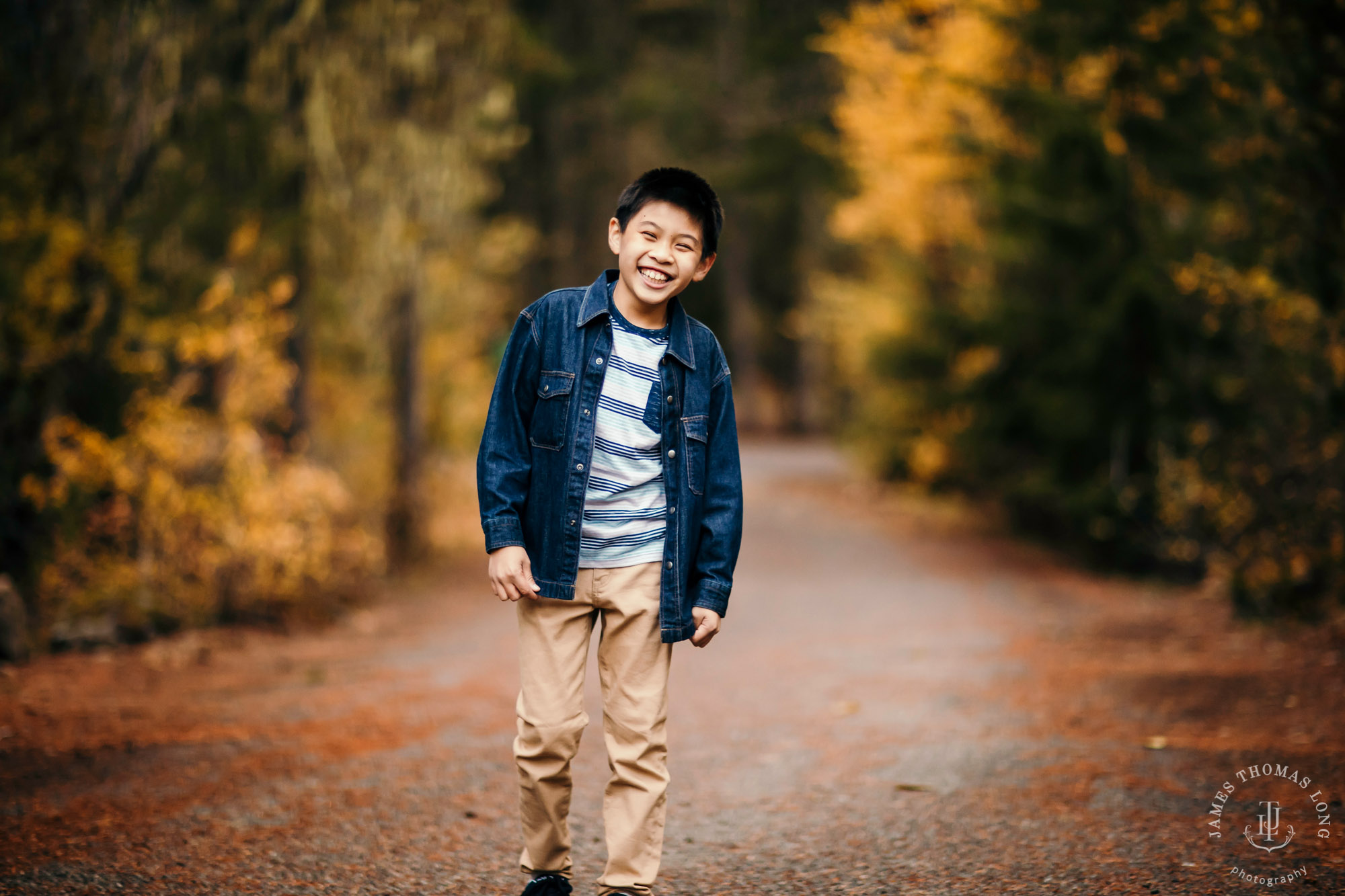 Cascade Mountain family session by Seattle family photographer James Thomas Long Photography