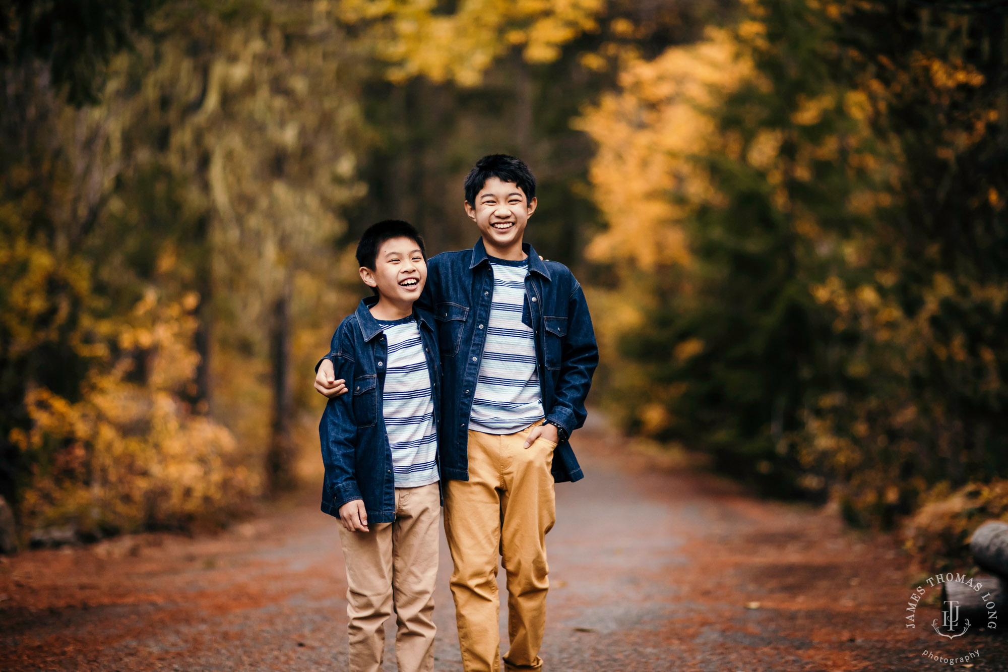 Cascade Mountain family session by Seattle family photographer James Thomas Long Photography