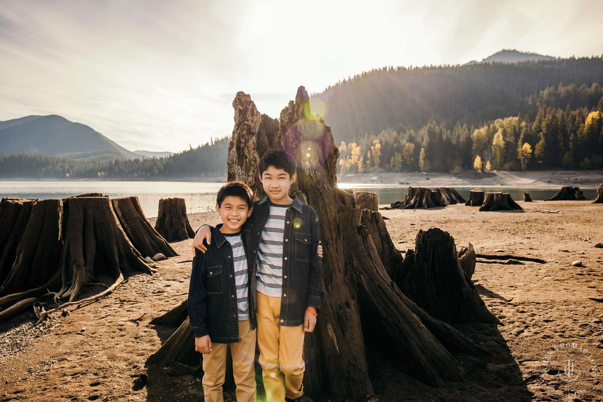 Cascade Mountain family session by Seattle family photographer James Thomas Long Photography