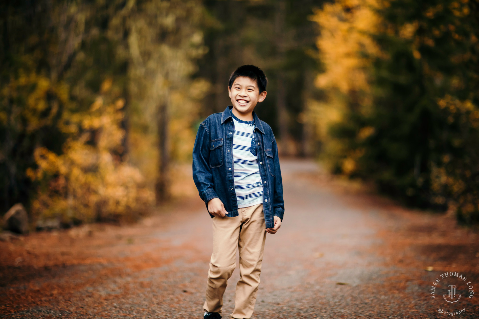 Cascade Mountain family session by Seattle family photographer James Thomas Long Photography