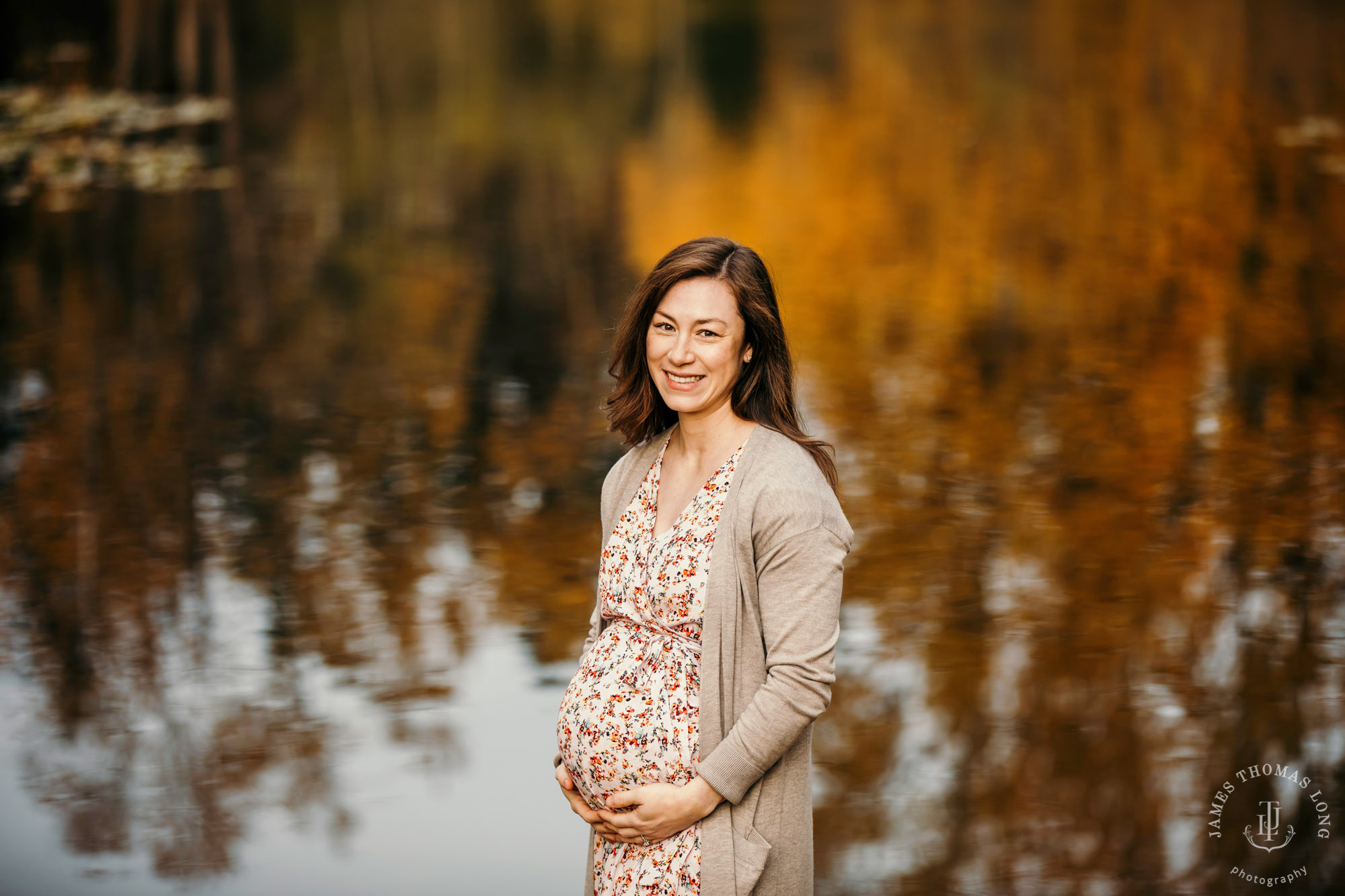 Bellevue maternity photography session by Bellevue Maternity Photographer James Thomas Long Photography