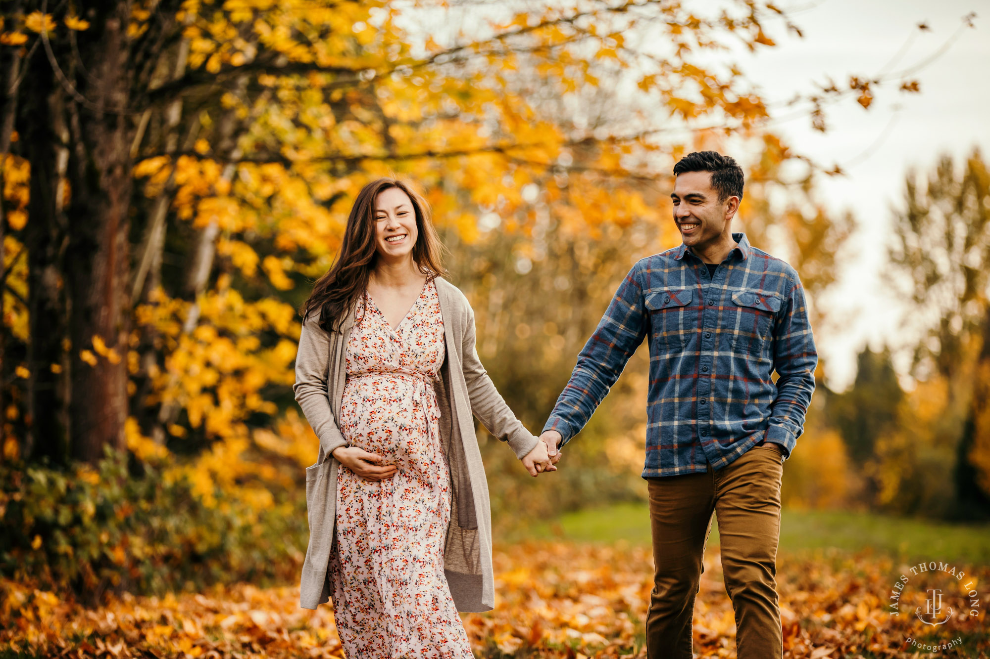 Bellevue maternity photography session by Bellevue Maternity Photographer James Thomas Long Photography