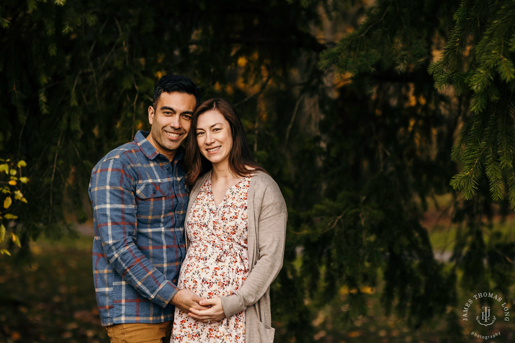 Bellevue maternity photography session by Bellevue Maternity Photographer James Thomas Long Photography