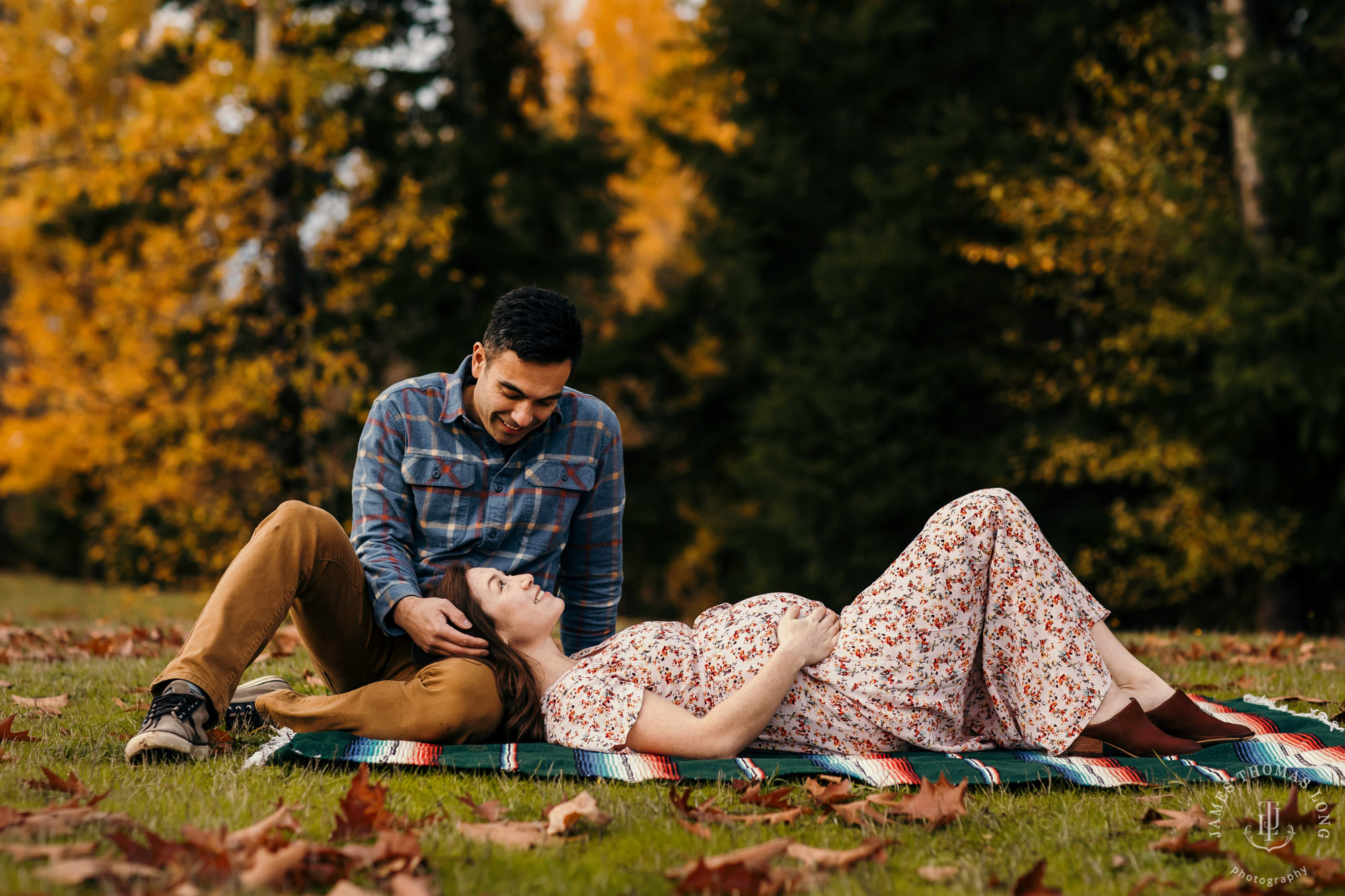 Bellevue maternity photography session by Bellevue Maternity Photographer James Thomas Long Photography