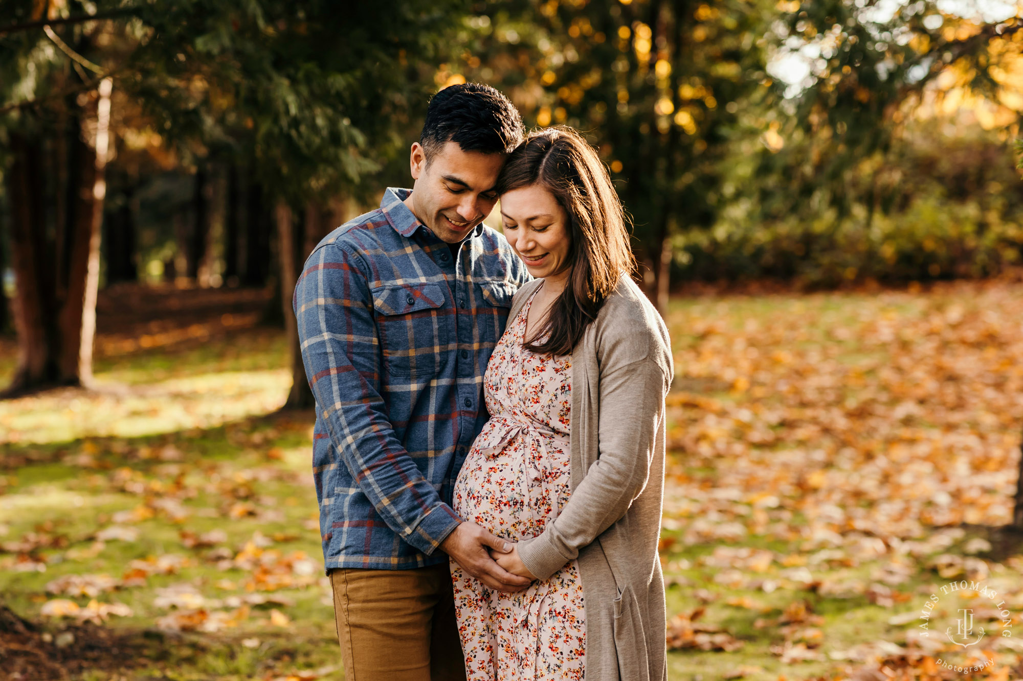 Bellevue maternity photography session by Bellevue Maternity Photographer James Thomas Long Photography