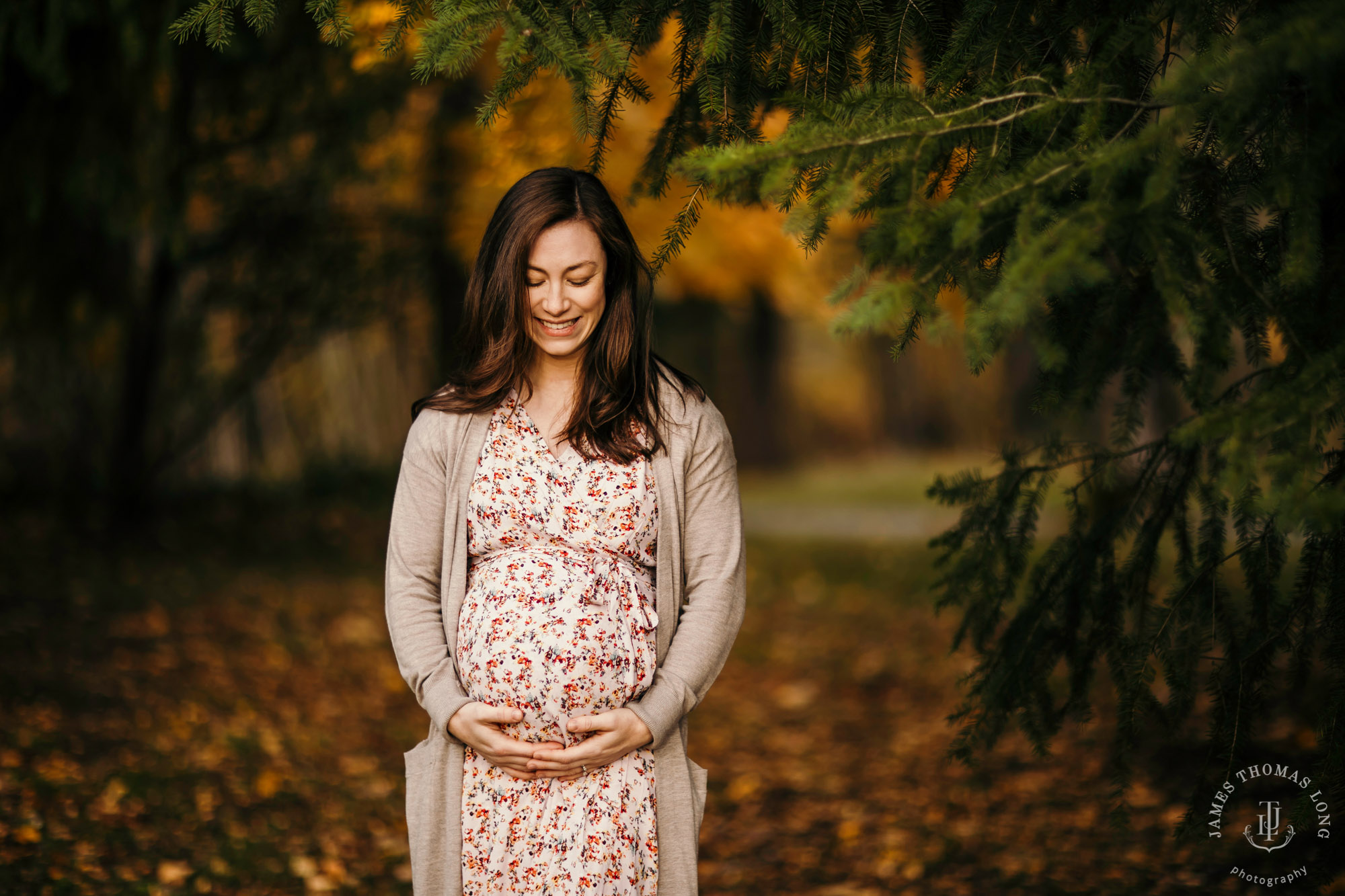 Bellevue maternity photography session by Bellevue Maternity Photographer James Thomas Long Photography