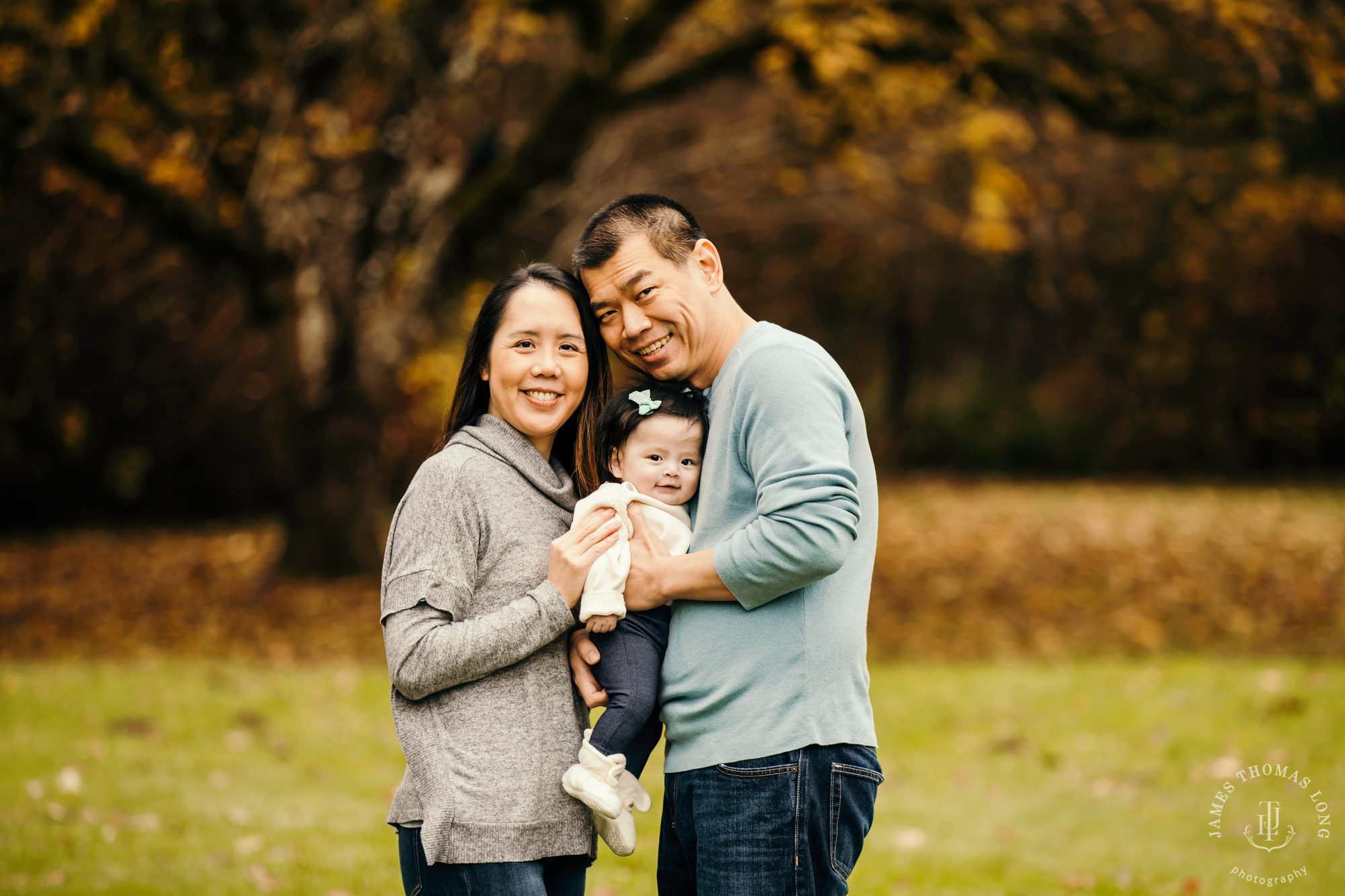 Snoqualmie baby and family session by Snoqualmie Family Photographer James Thomas Long Photography