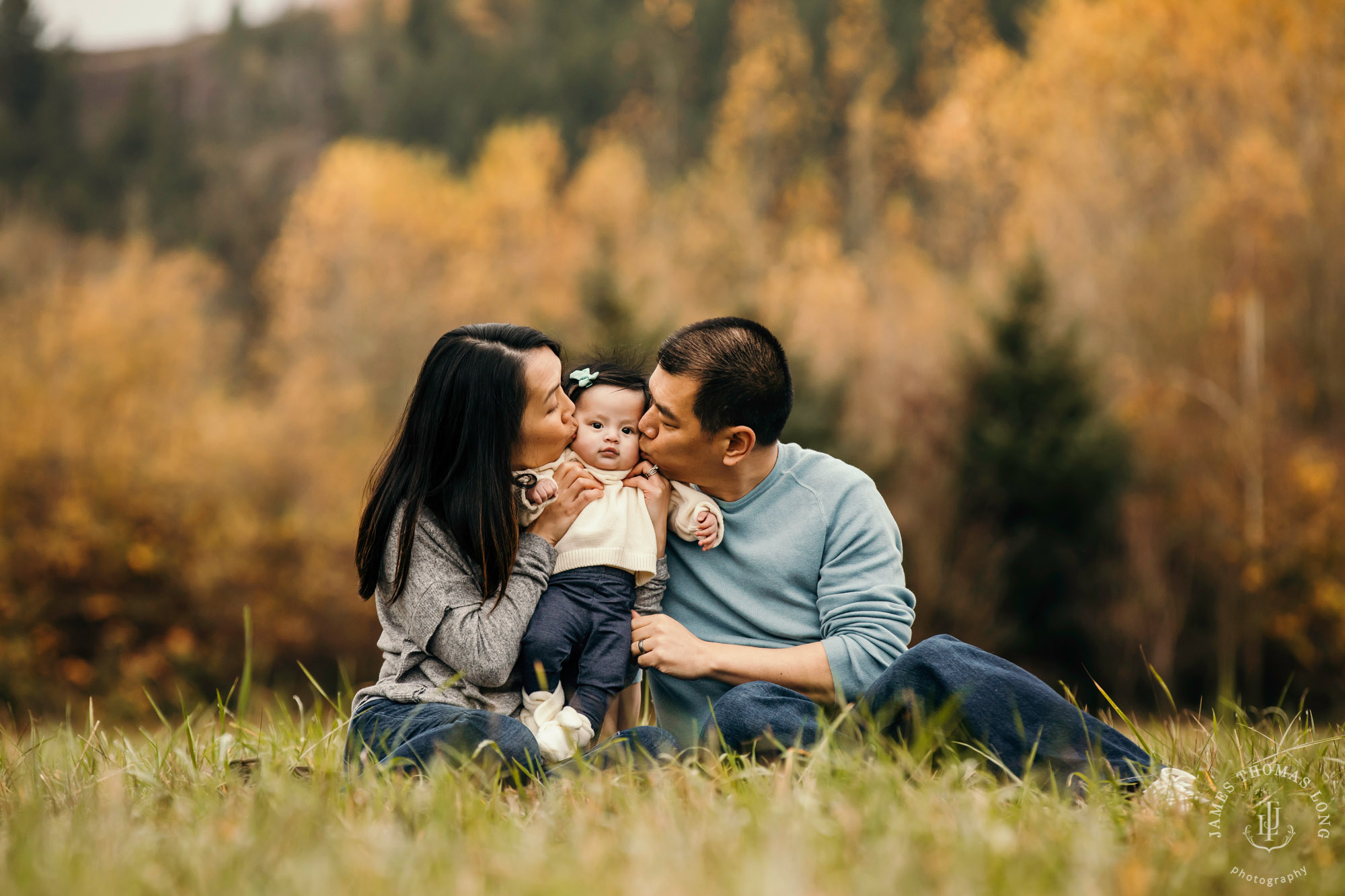 Snoqualmie baby and family session by Snoqualmie Family Photographer James Thomas Long Photography