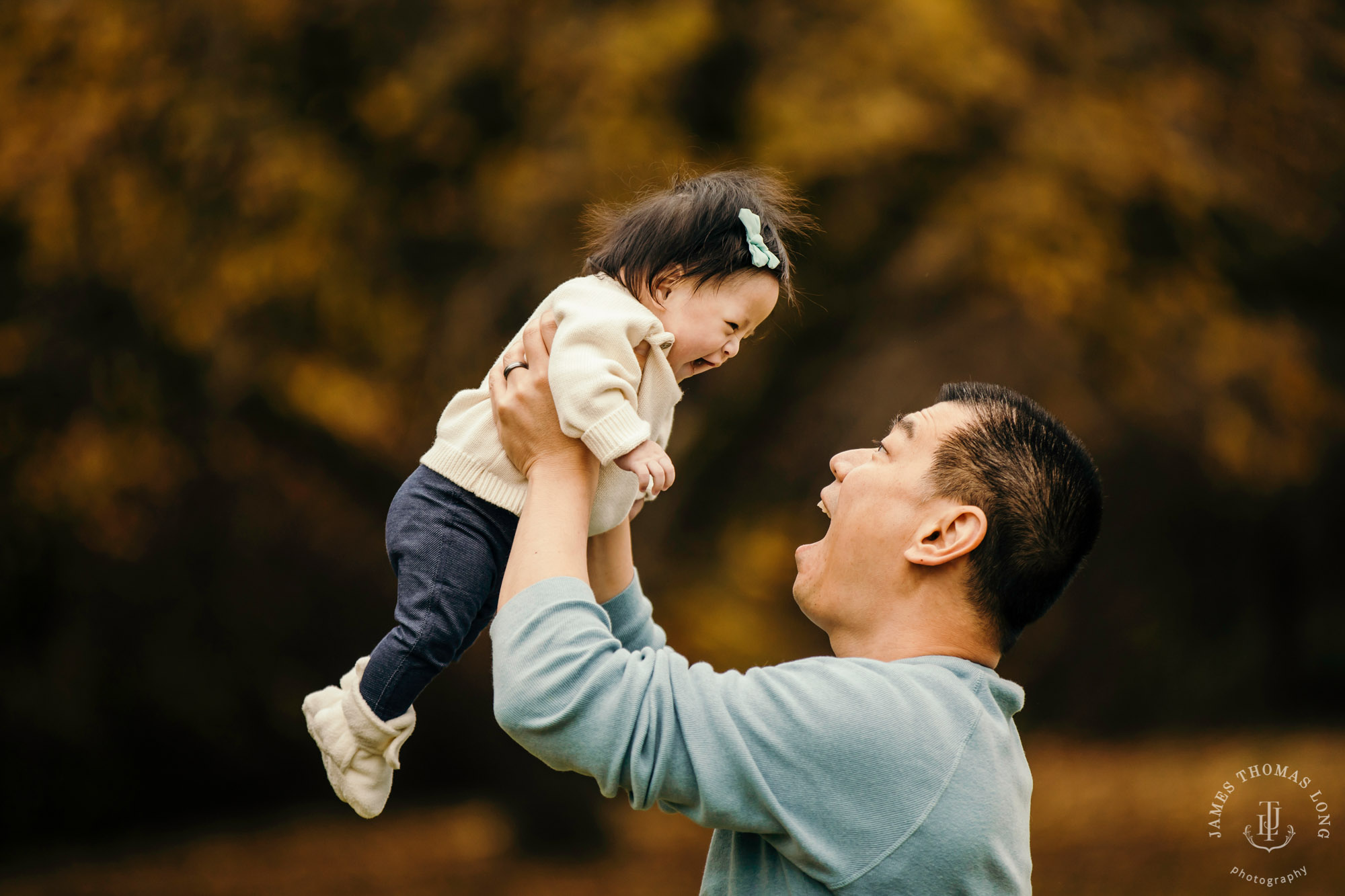 Snoqualmie baby and family session by Snoqualmie Family Photographer James Thomas Long Photography