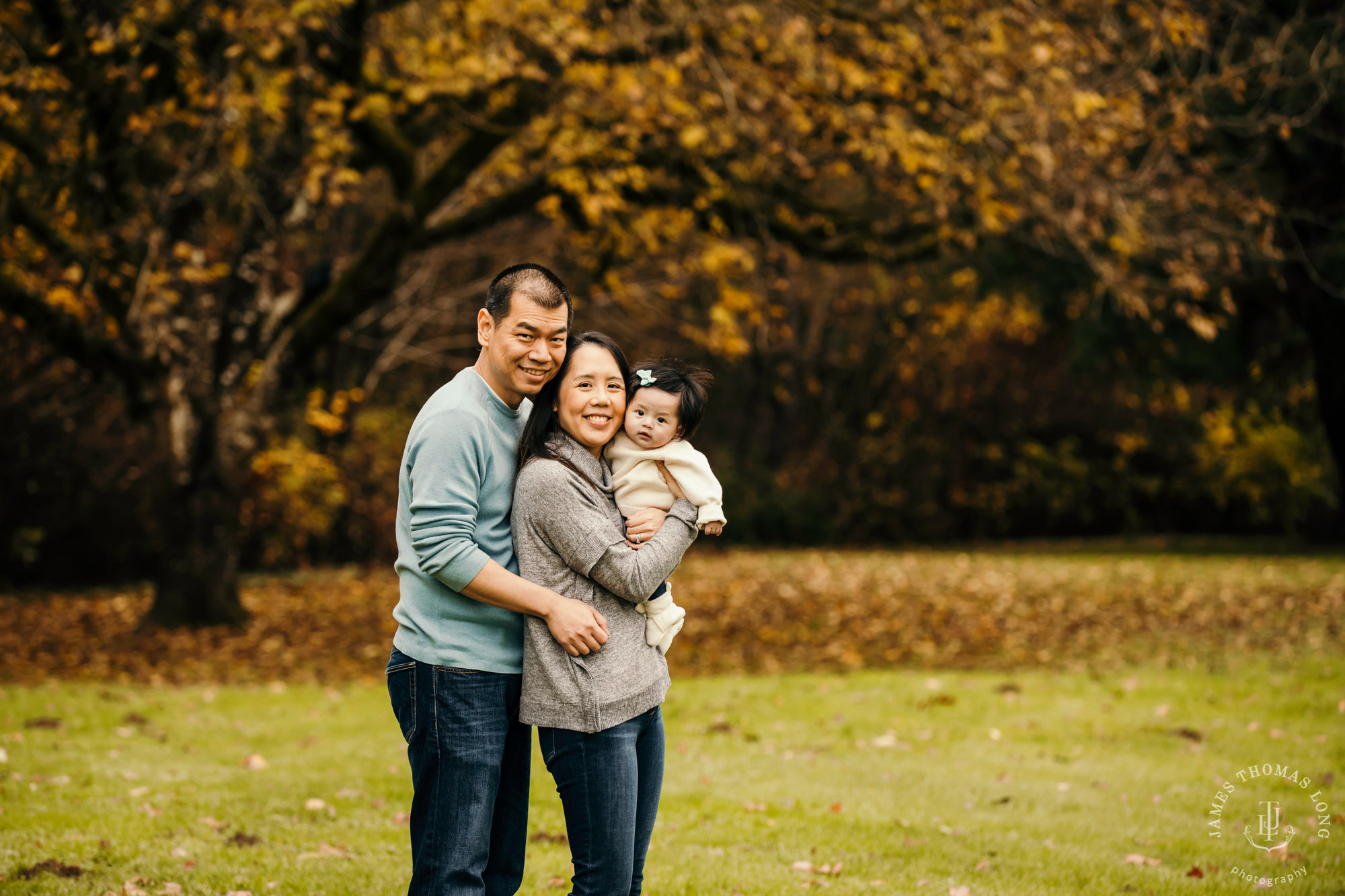 Snoqualmie baby and family session by Snoqualmie Family Photographer James Thomas Long Photography