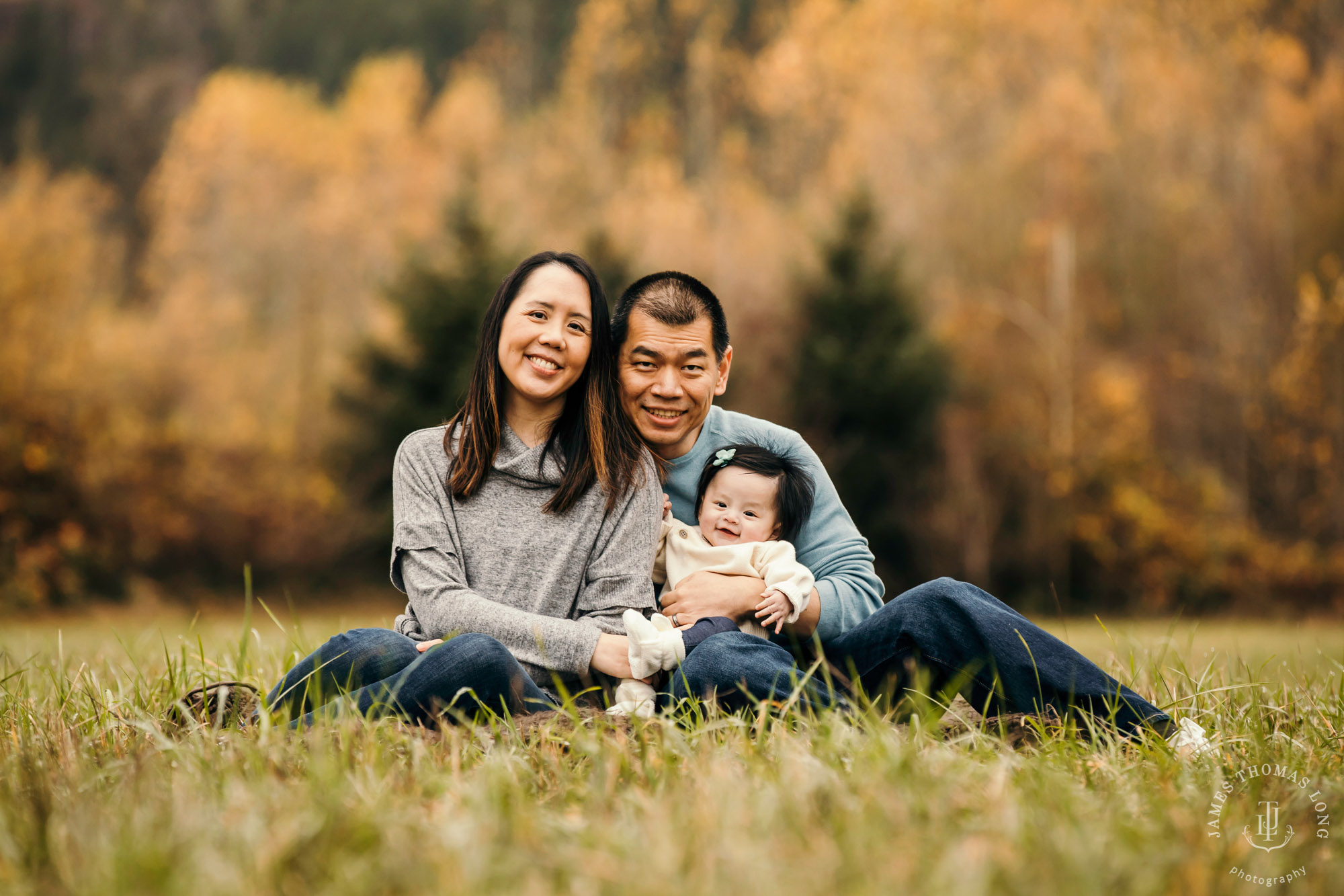 Snoqualmie baby and family session by Snoqualmie Family Photographer James Thomas Long Photography