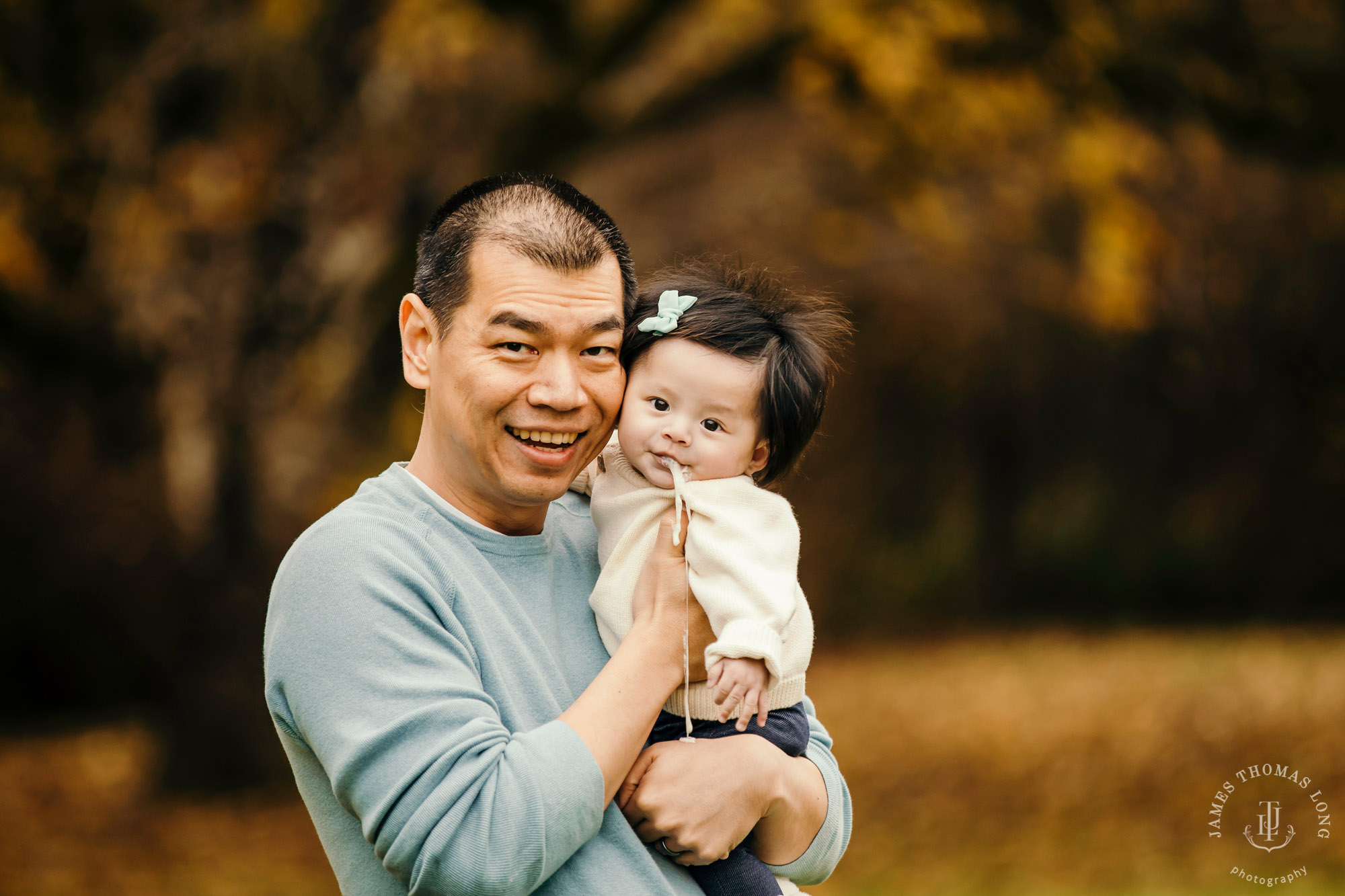 Snoqualmie baby and family session by Snoqualmie Family Photographer James Thomas Long Photography