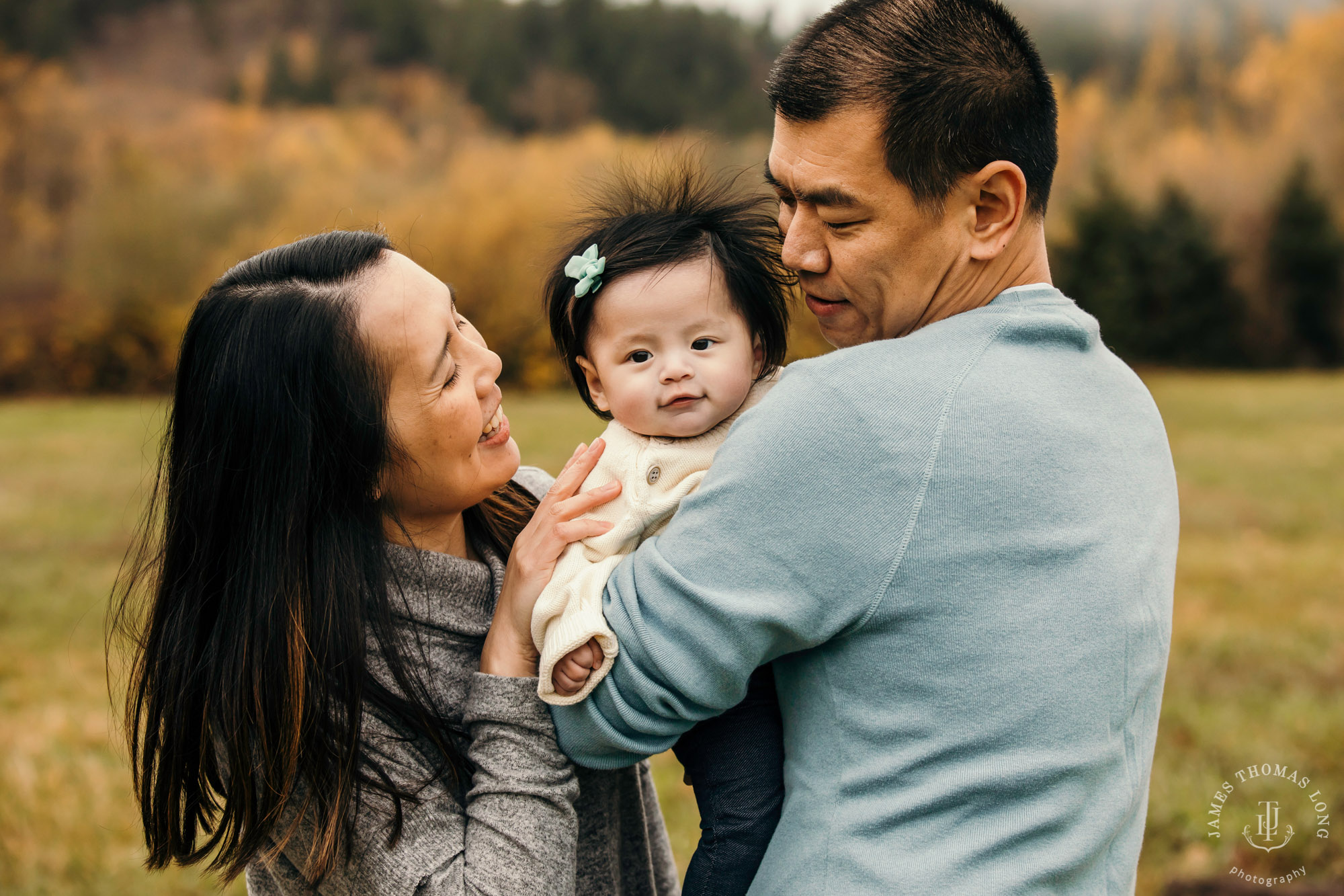 Snoqualmie baby and family session by Snoqualmie Family Photographer James Thomas Long Photography