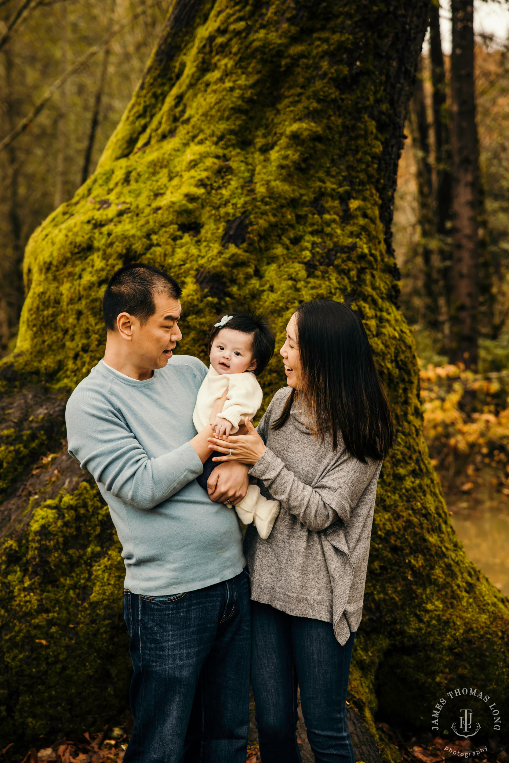 Snoqualmie baby and family session by Snoqualmie Family Photographer James Thomas Long Photography