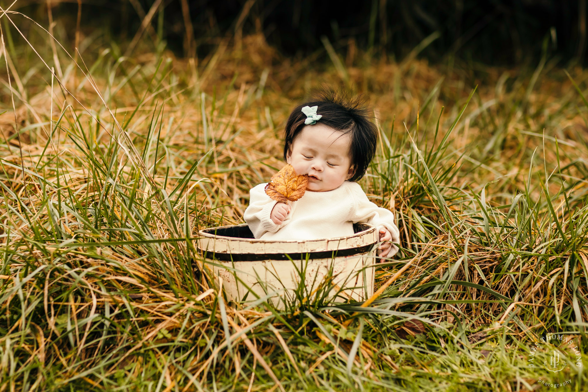 Snoqualmie baby and family session by Snoqualmie Family Photographer James Thomas Long Photography