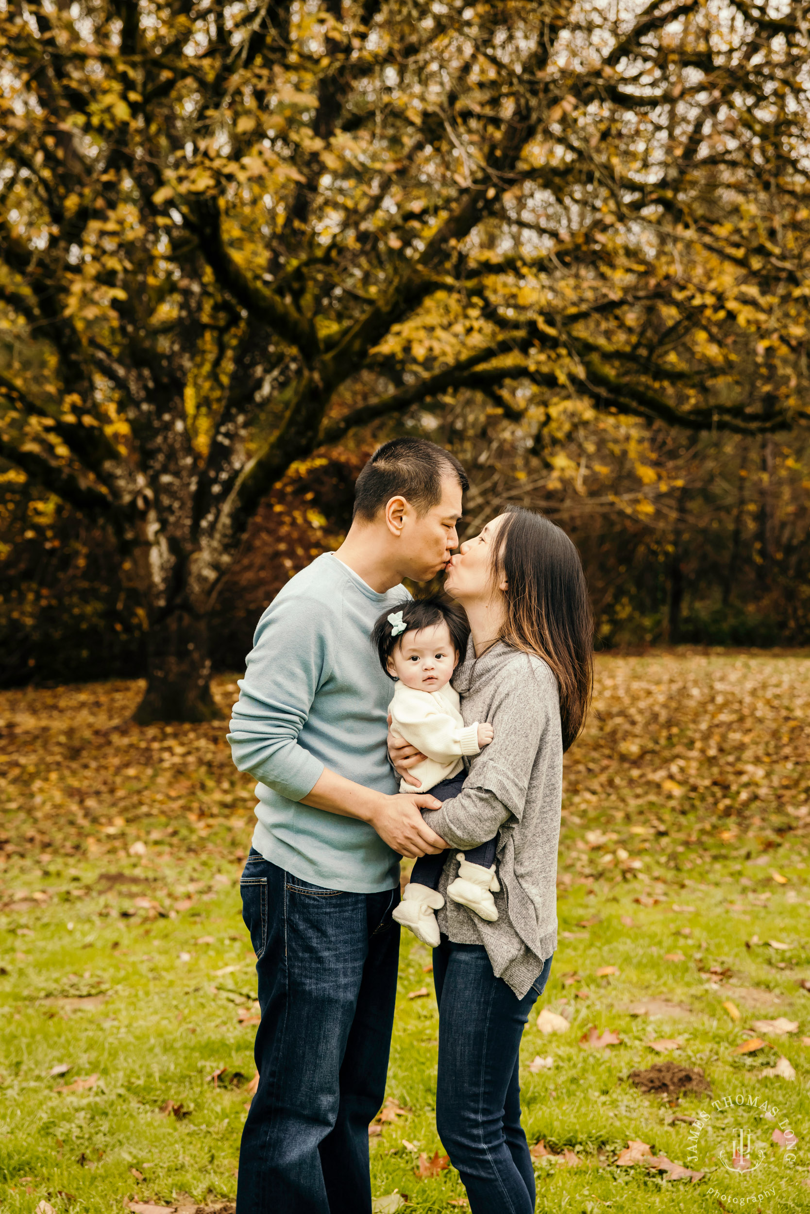 Snoqualmie baby and family session by Snoqualmie Family Photographer James Thomas Long Photography