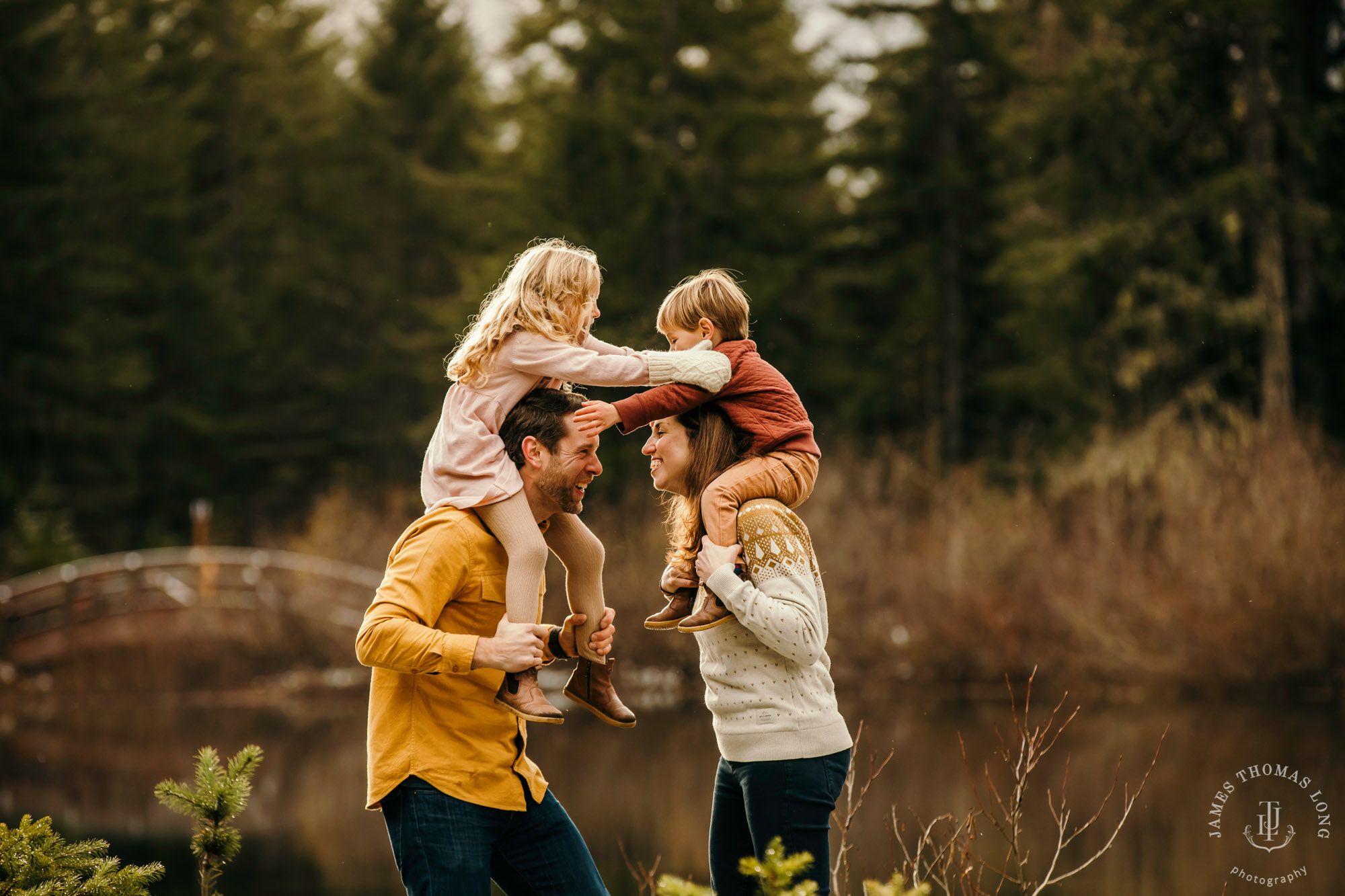 Snoqualmie Pass family photography session by Snoqualmie family photographer James Thomas Long Photography