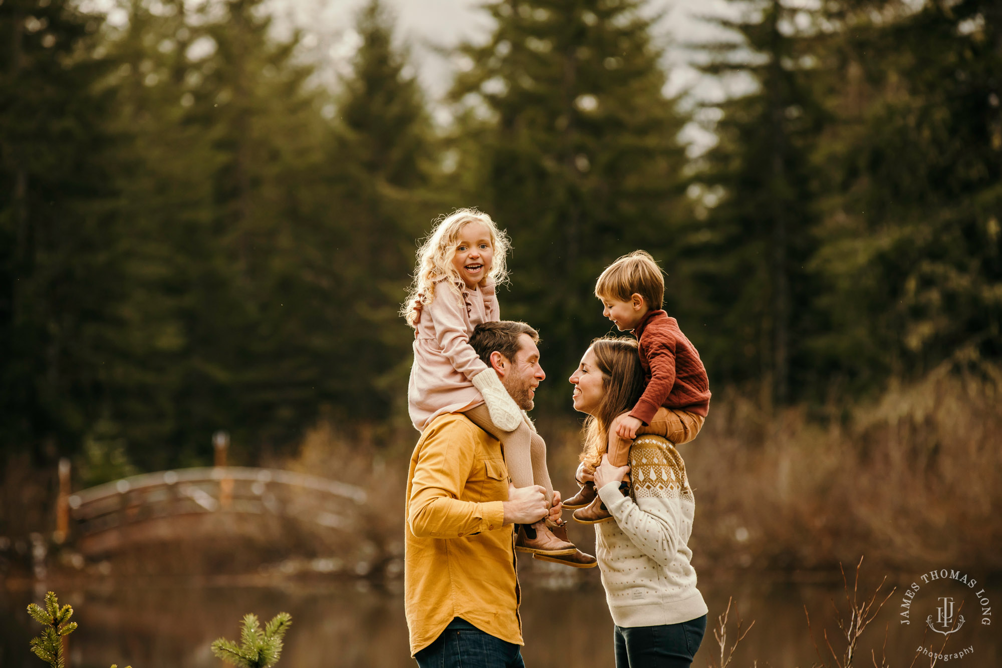 Snoqualmie Pass family photography session by Snoqualmie family photographer James Thomas Long Photography