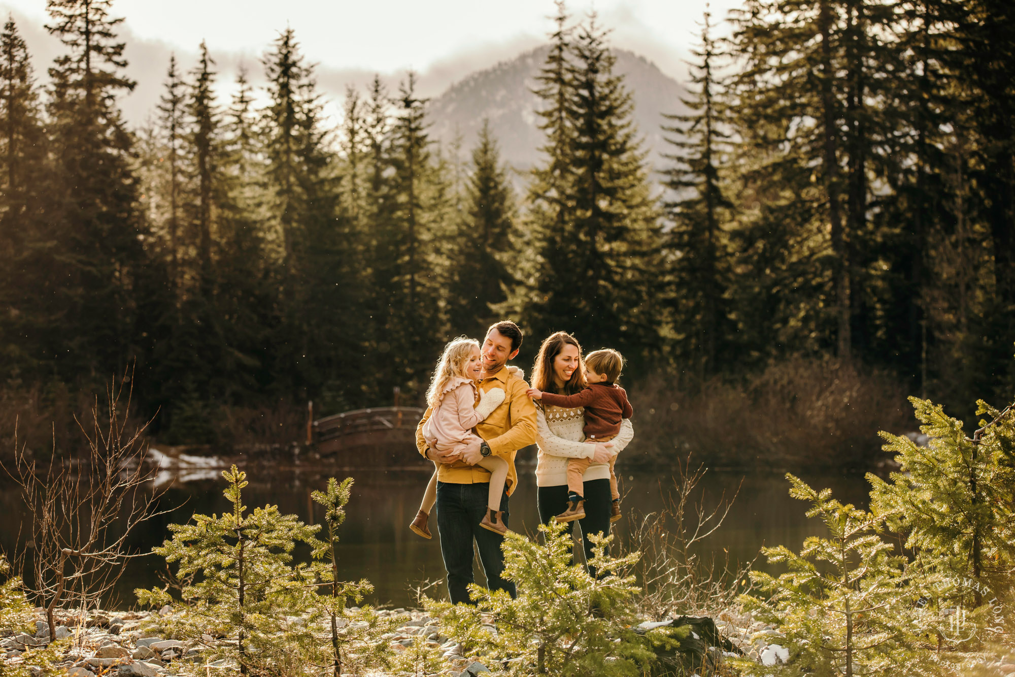 Snoqualmie Pass family photography session by Snoqualmie family photographer James Thomas Long Photography