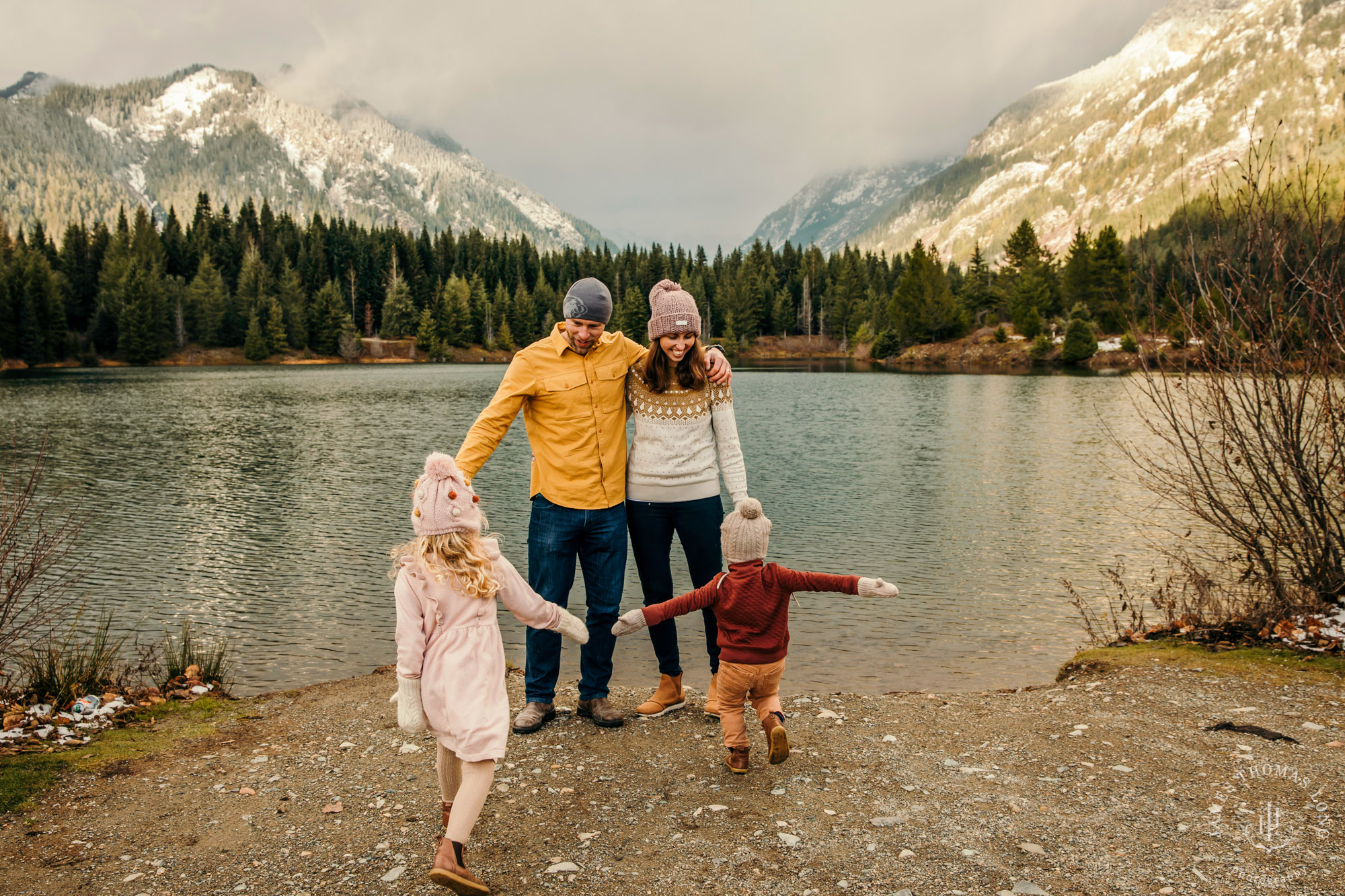 Snoqualmie Pass family photography session by Snoqualmie family photographer James Thomas Long Photography