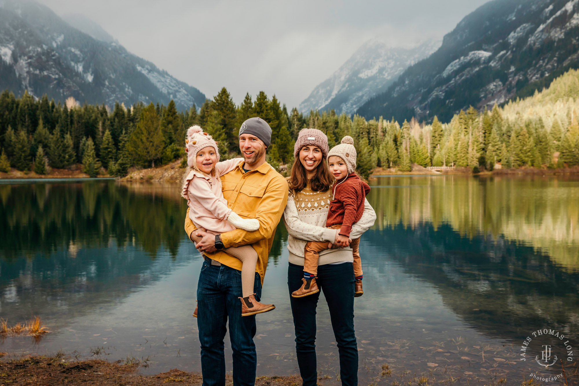 Snoqualmie Pass family photography session by Snoqualmie family photographer James Thomas Long Photography