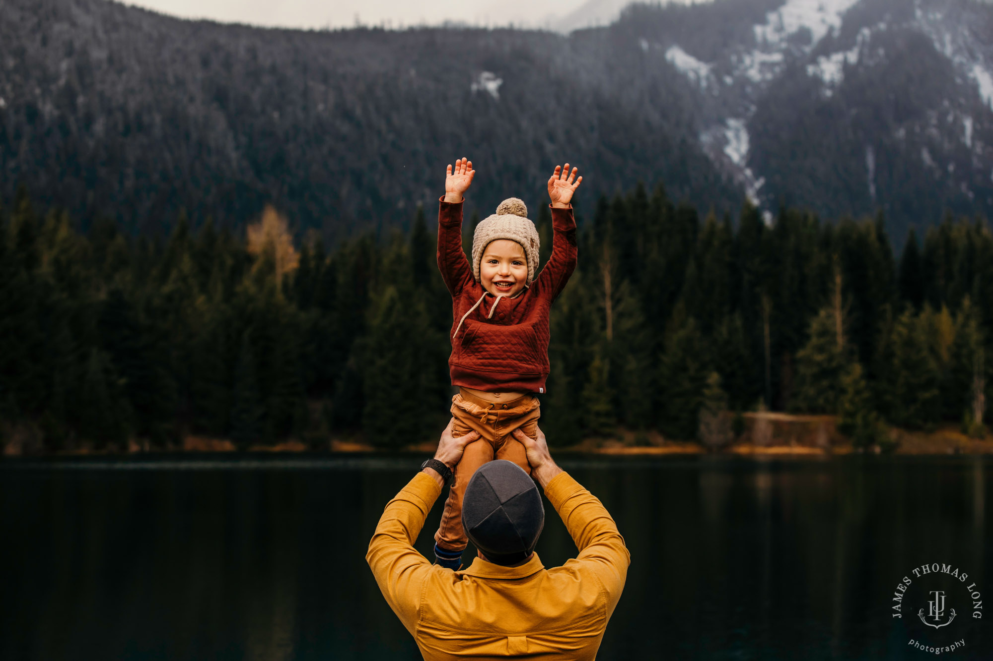 Snoqualmie Pass family photography session by Snoqualmie family photographer James Thomas Long Photography