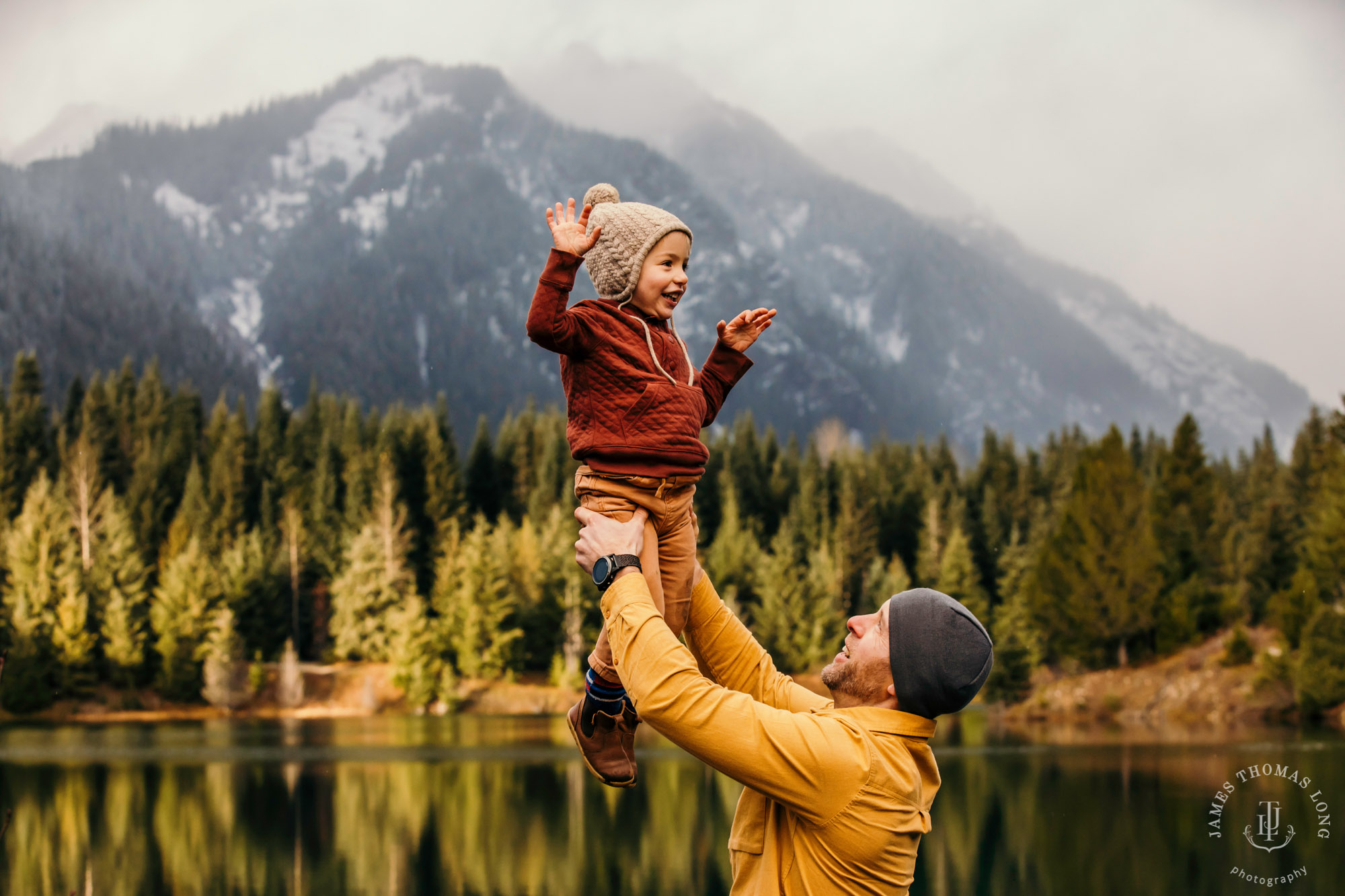 Snoqualmie Pass family photography session by Snoqualmie family photographer James Thomas Long Photography