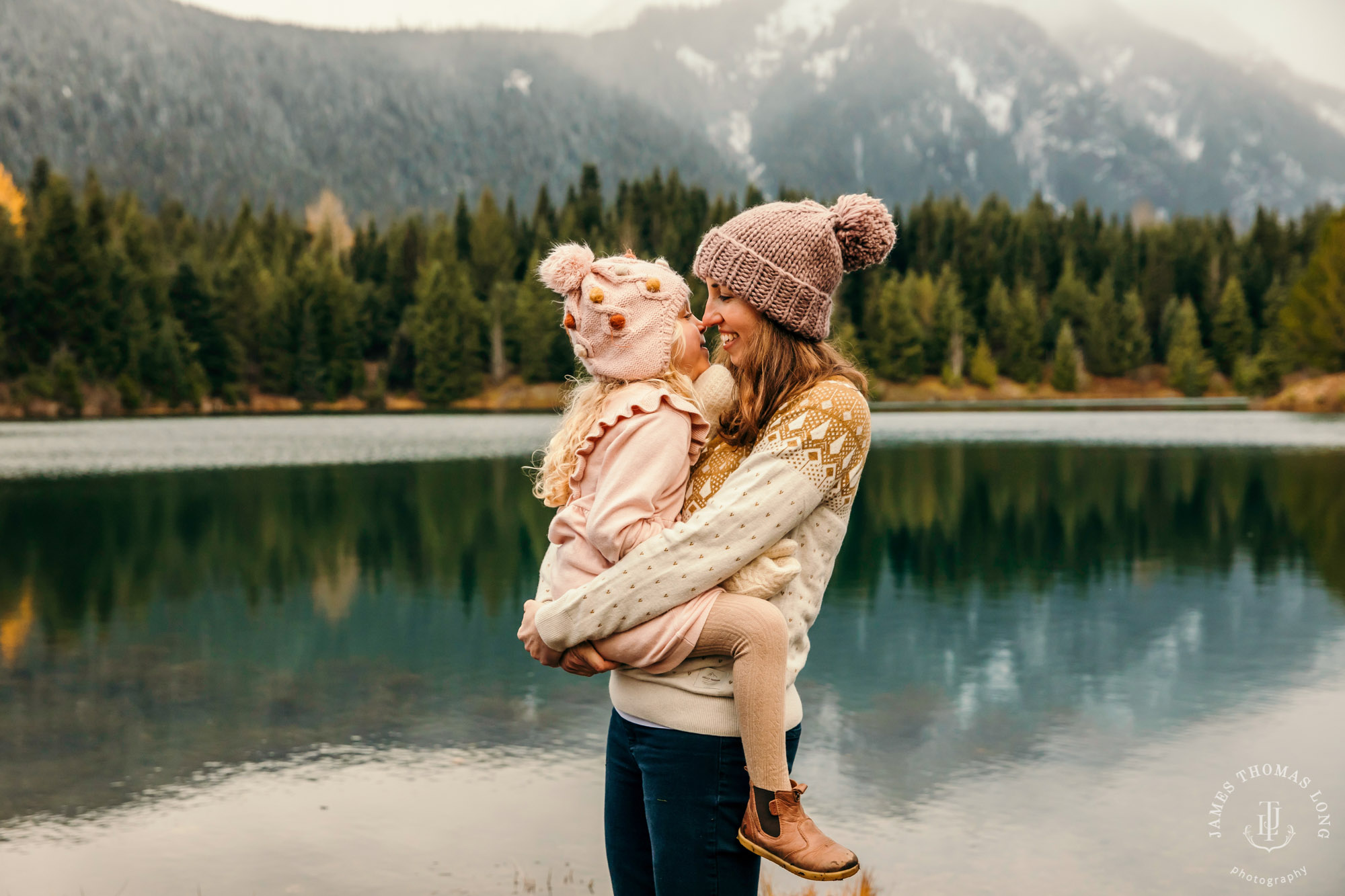 Snoqualmie Pass family photography session by Snoqualmie family photographer James Thomas Long Photography