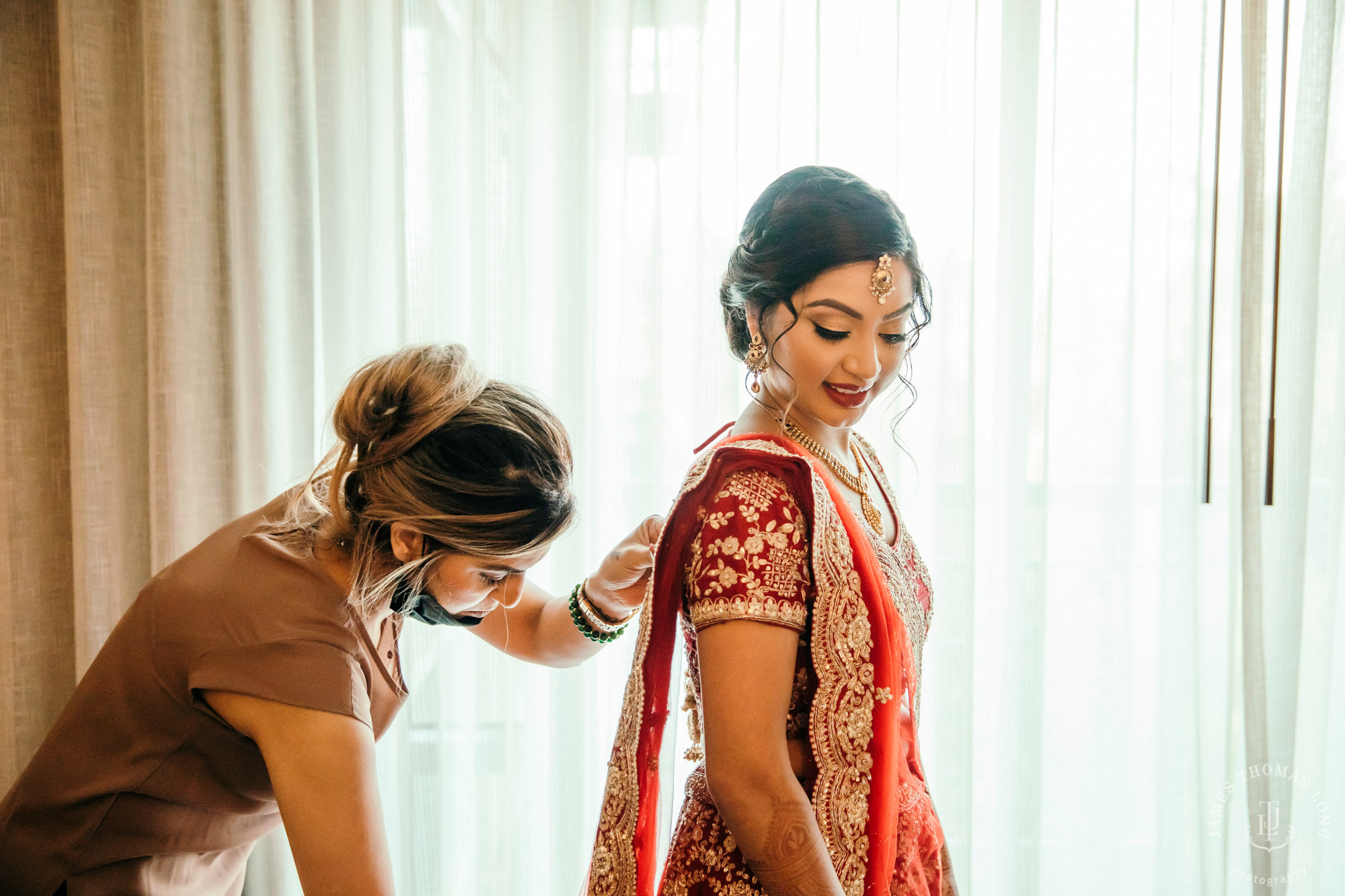 Indian wedding by Seattle wedding photographer James Thomas Long Photography