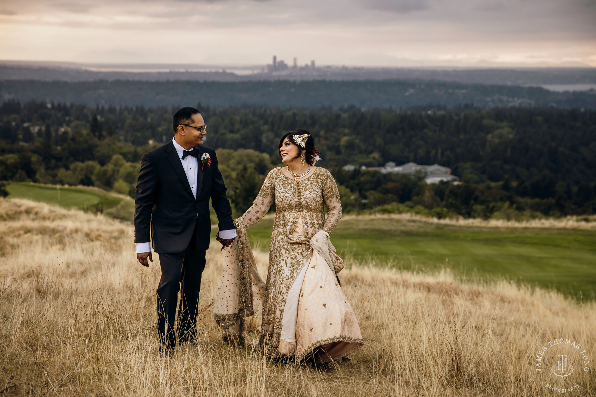 The Golf Club at Newcastle wedding by Seattle wedding photographer James Thomas Long Photography