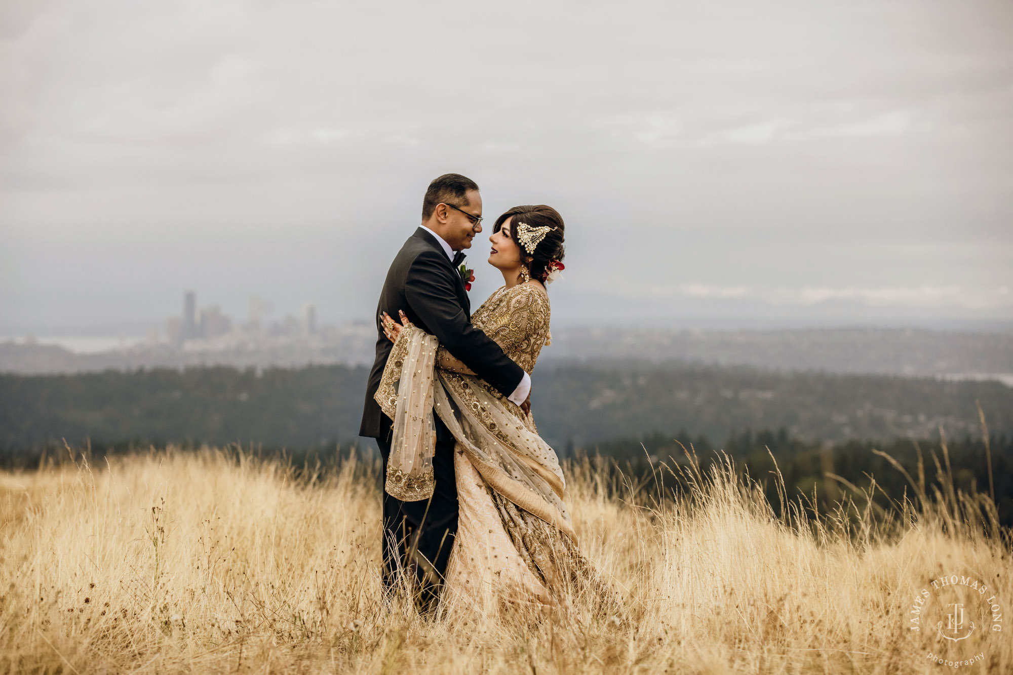 The Golf Club at Newcastle wedding by Seattle wedding photographer James Thomas Long Photography