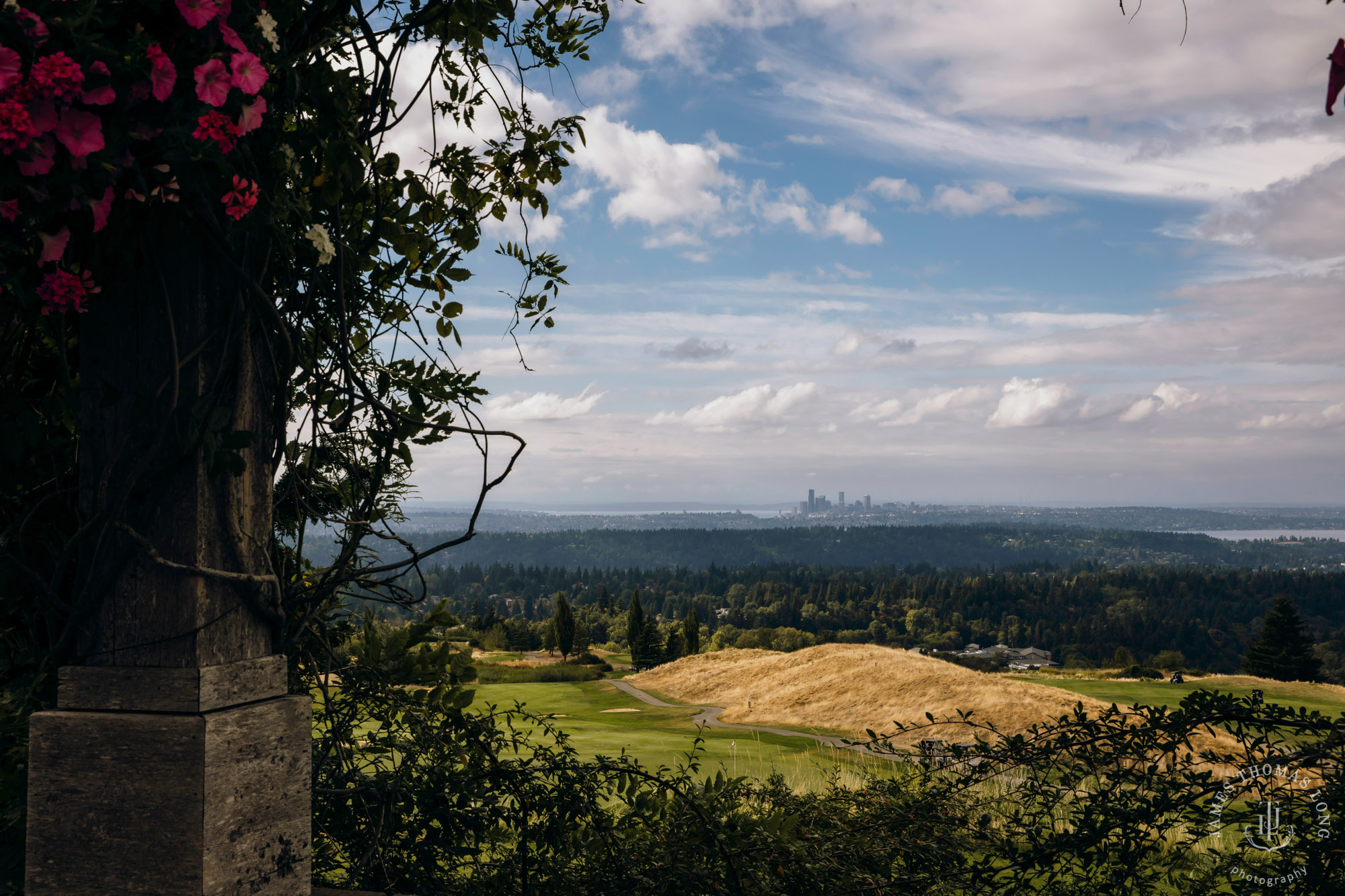 The Golf Club at Newcastle wedding by Seattle wedding photographer James Thomas Long Photography