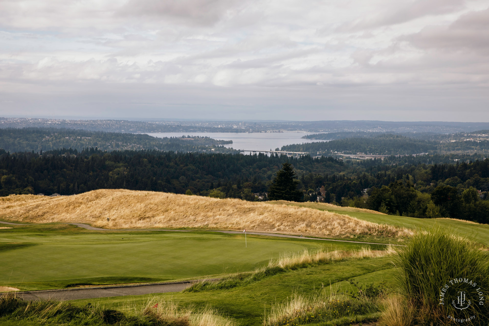 The Golf Club at Newcastle wedding by Seattle wedding photographer James Thomas Long Photography