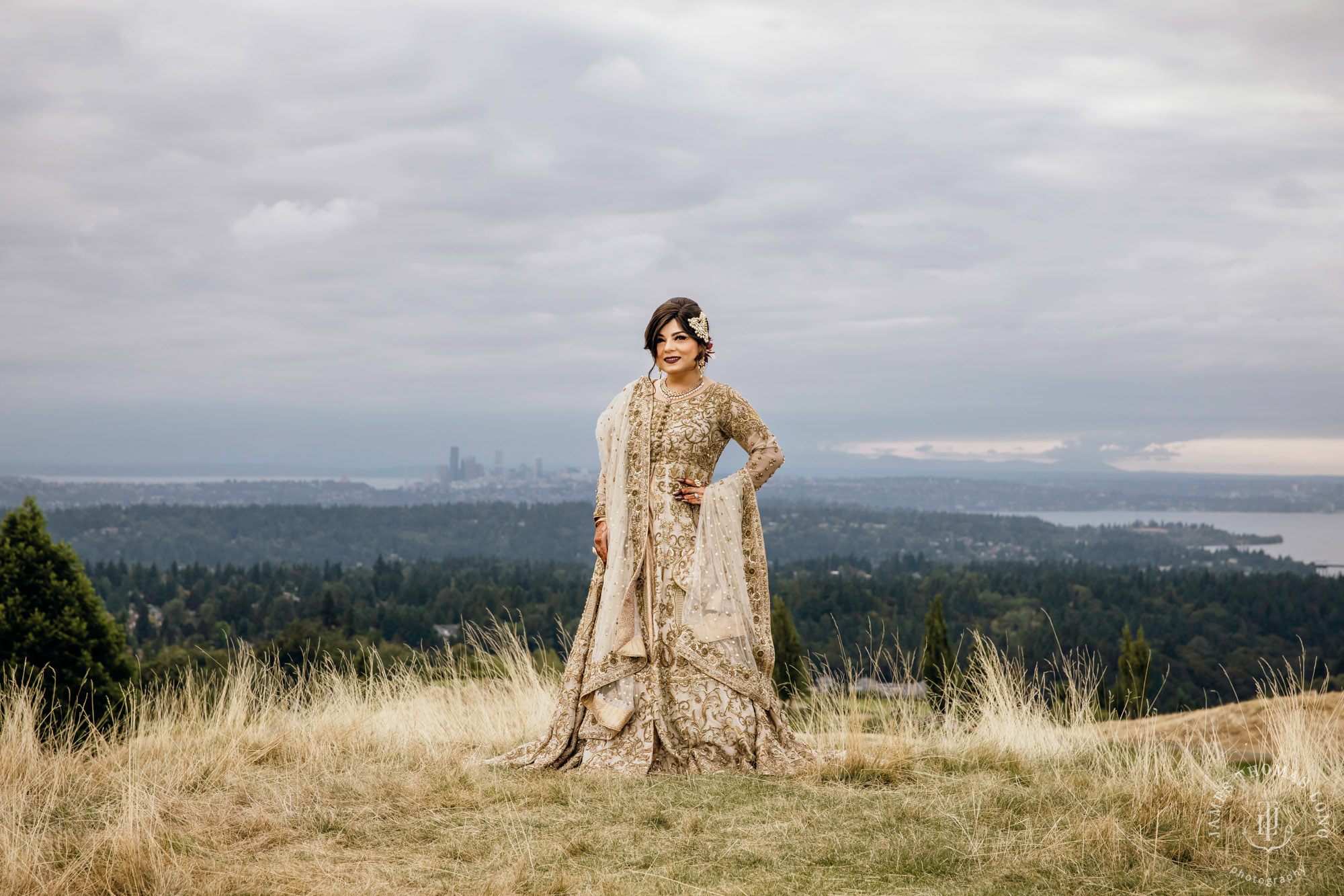 The Golf Club at Newcastle wedding by Seattle wedding photographer James Thomas Long Photography