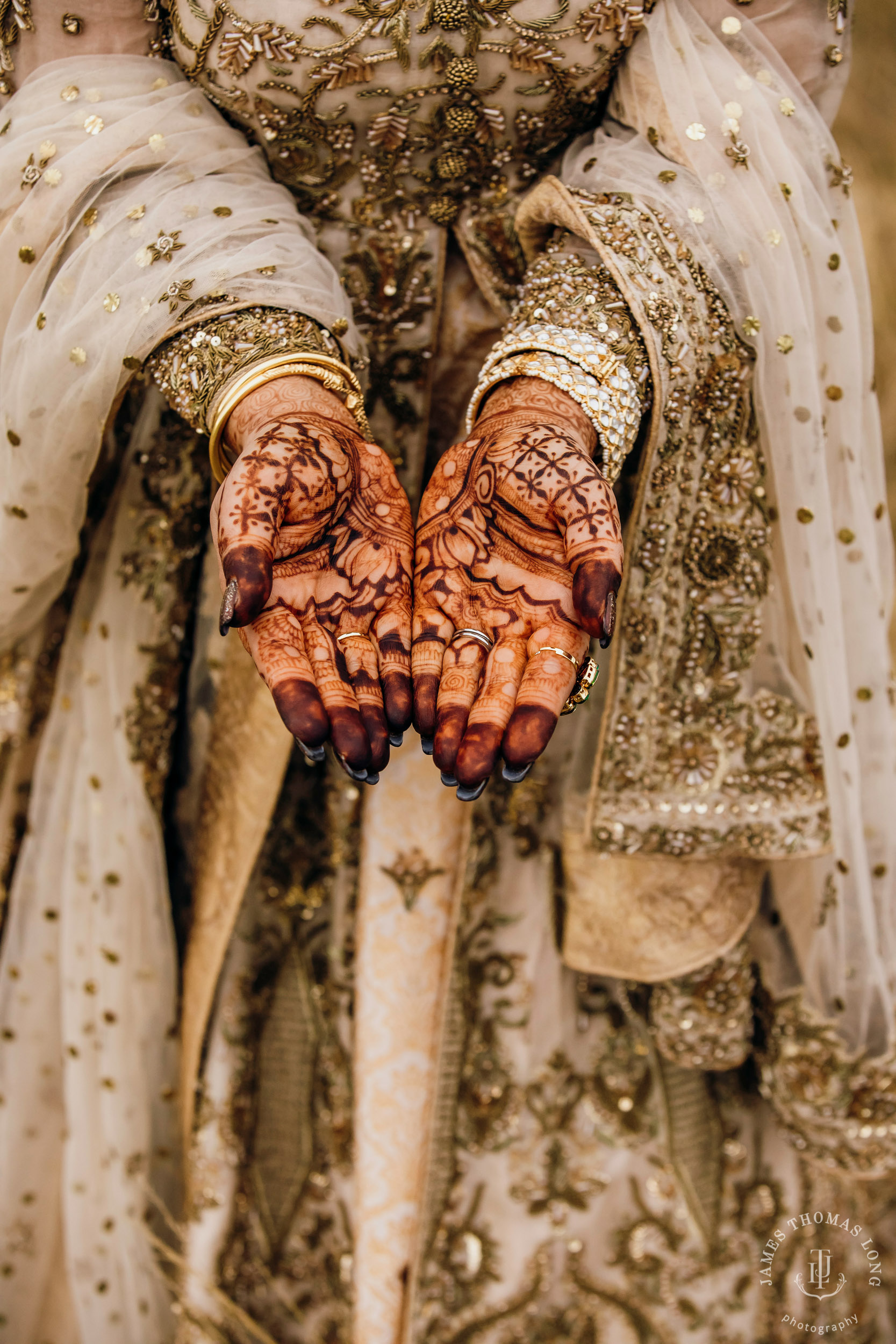 The Golf Club at Newcastle wedding by Seattle wedding photographer James Thomas Long Photography