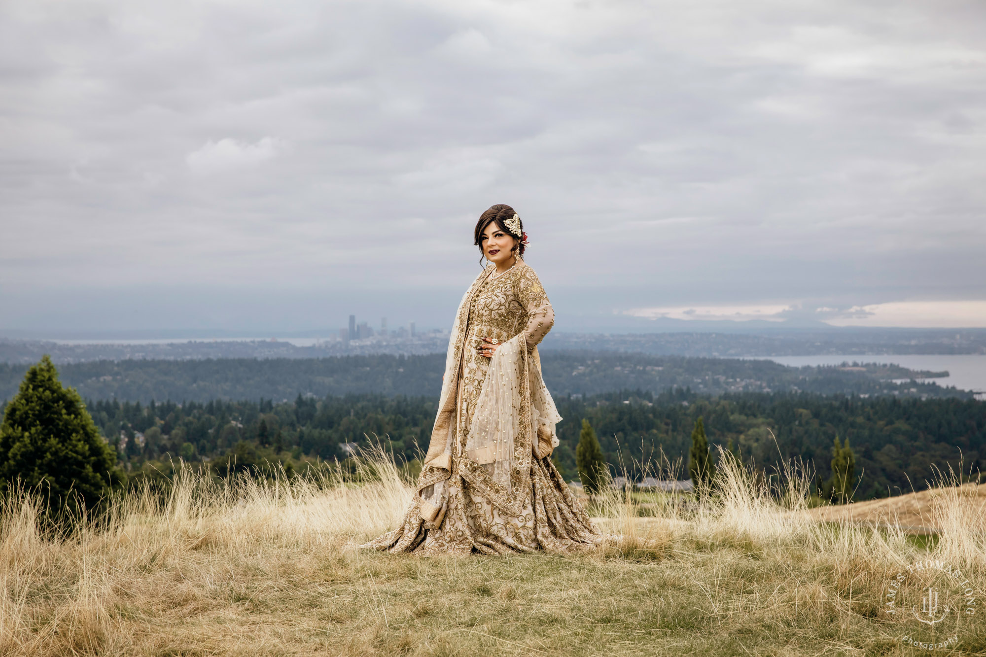 The Golf Club at Newcastle wedding by Seattle wedding photographer James Thomas Long Photography