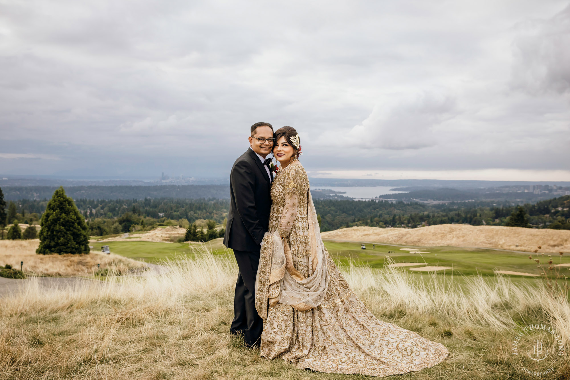 The Golf Club at Newcastle wedding by Seattle wedding photographer James Thomas Long Photography