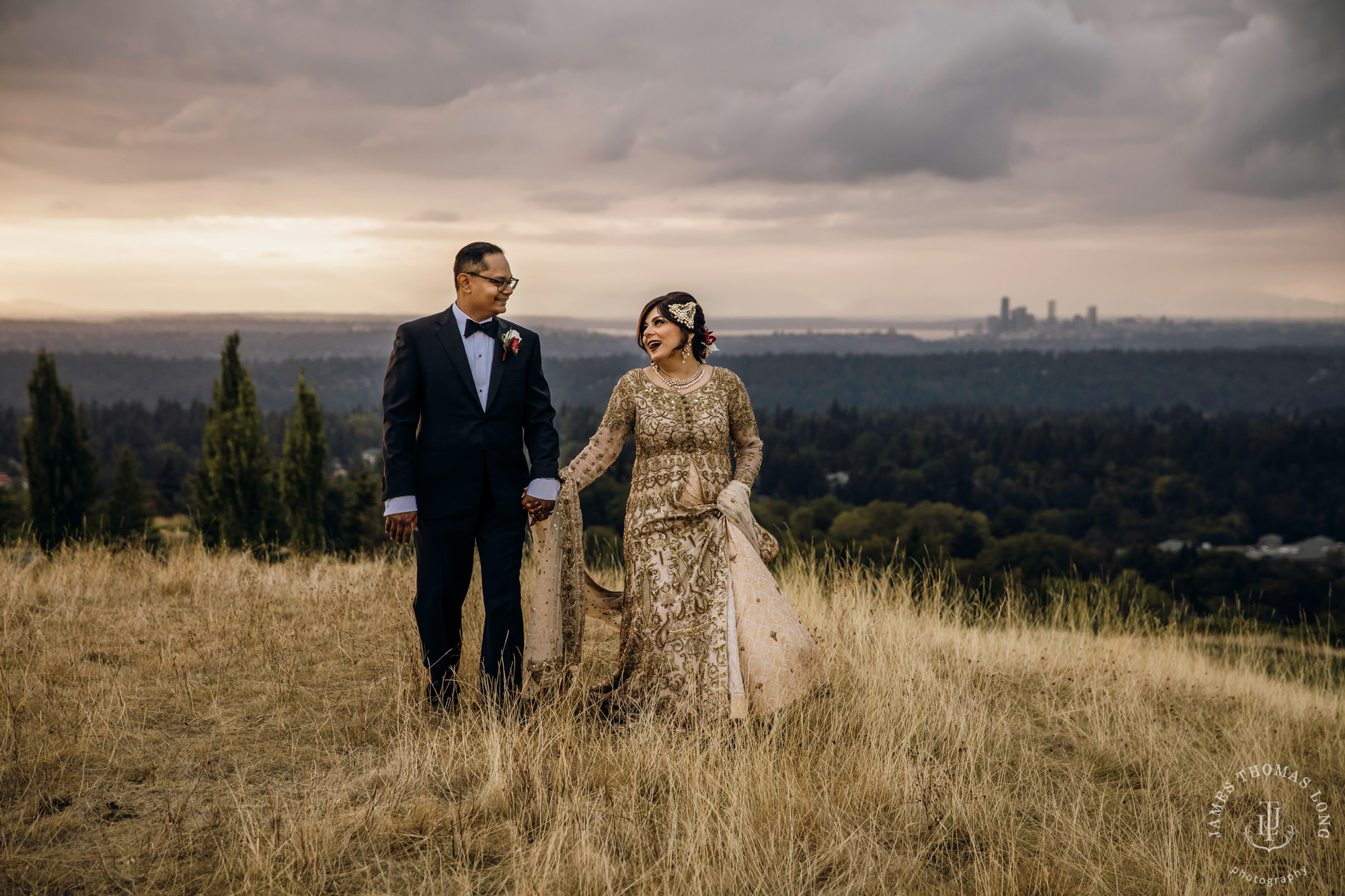 The Golf Club at Newcastle wedding by Seattle wedding photographer James Thomas Long Photography