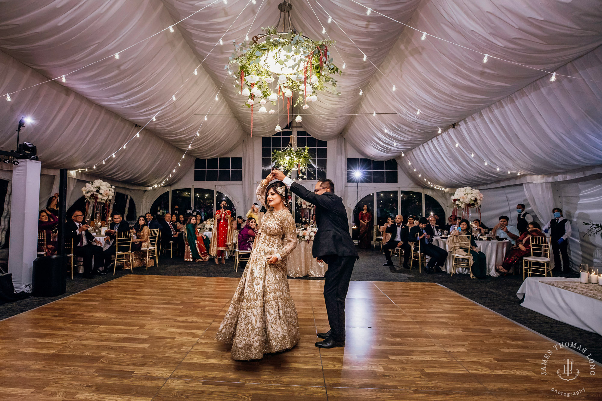 The Golf Club at Newcastle wedding by Seattle wedding photographer James Thomas Long Photography