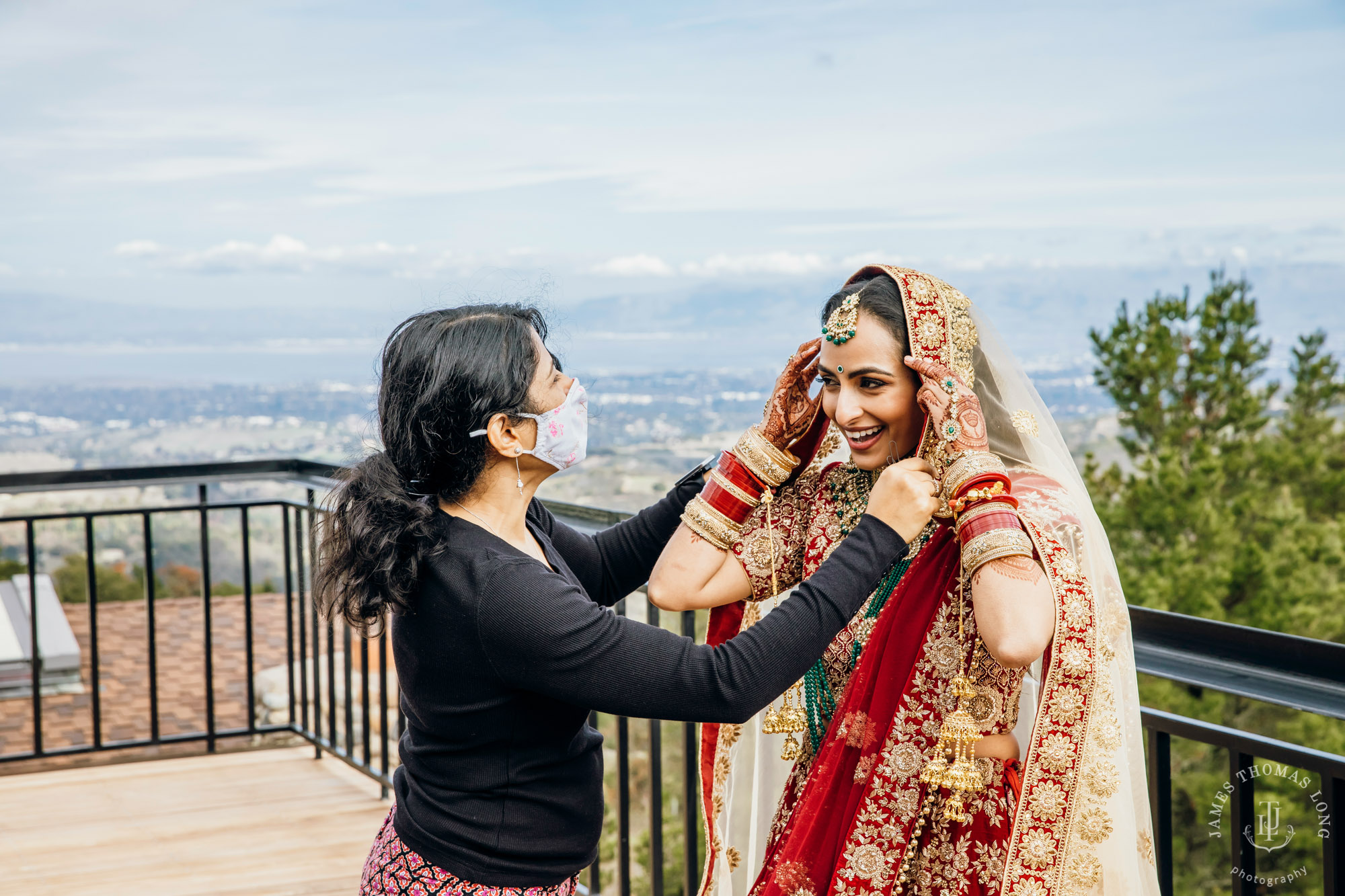 Destination wedding at Tomas Fogarty Winery CA by Seattle wedding photographer James Thomas Long Photography