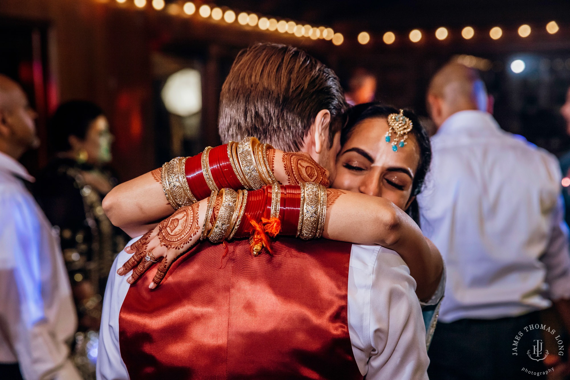 Destination wedding at Thomas Fogarty Winery CA by Seattle wedding photographer James Thomas Long Photography