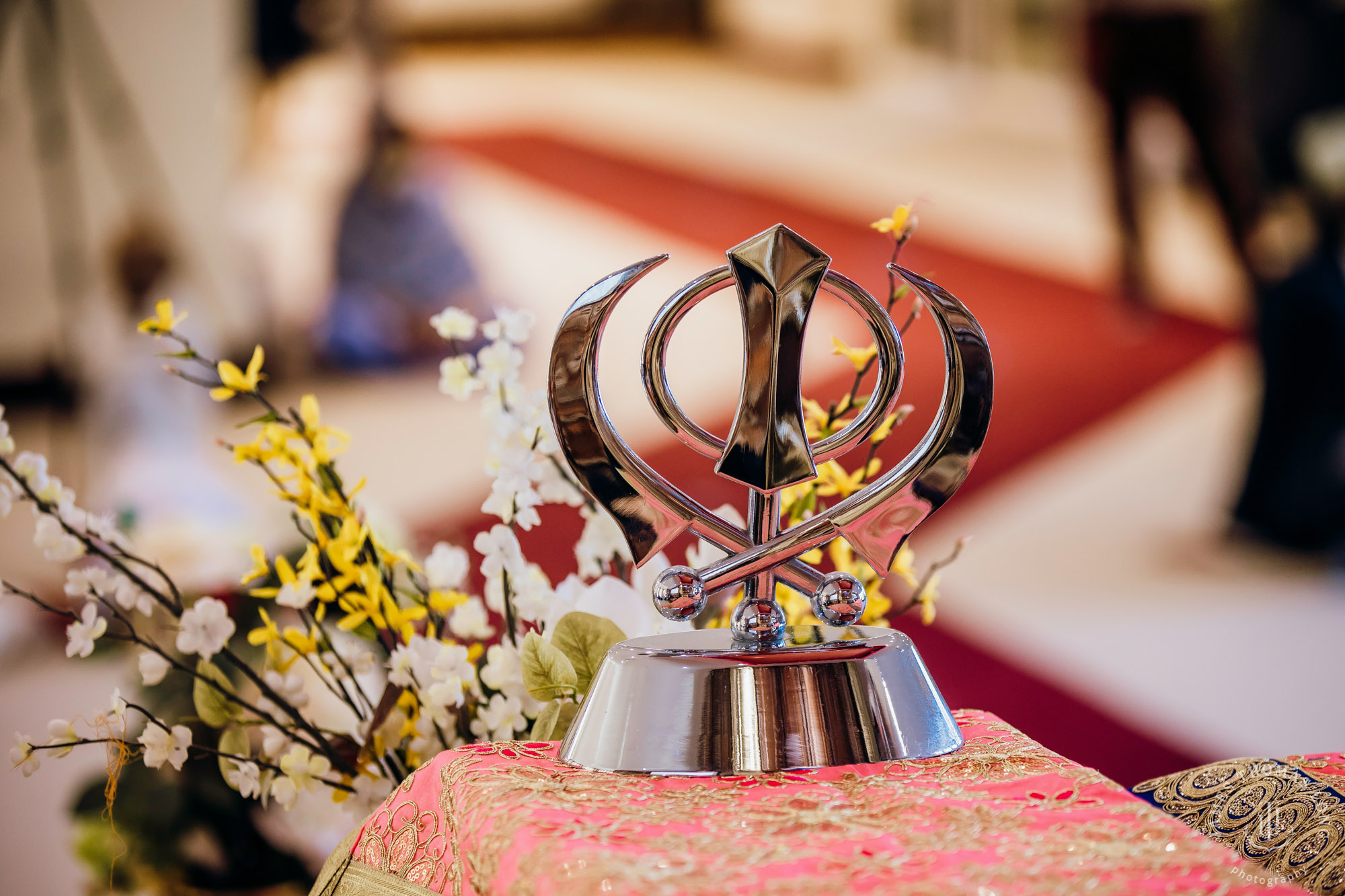 Sikh Punjabi wedding by Seattle wedding photographer James Thomas Long Photography