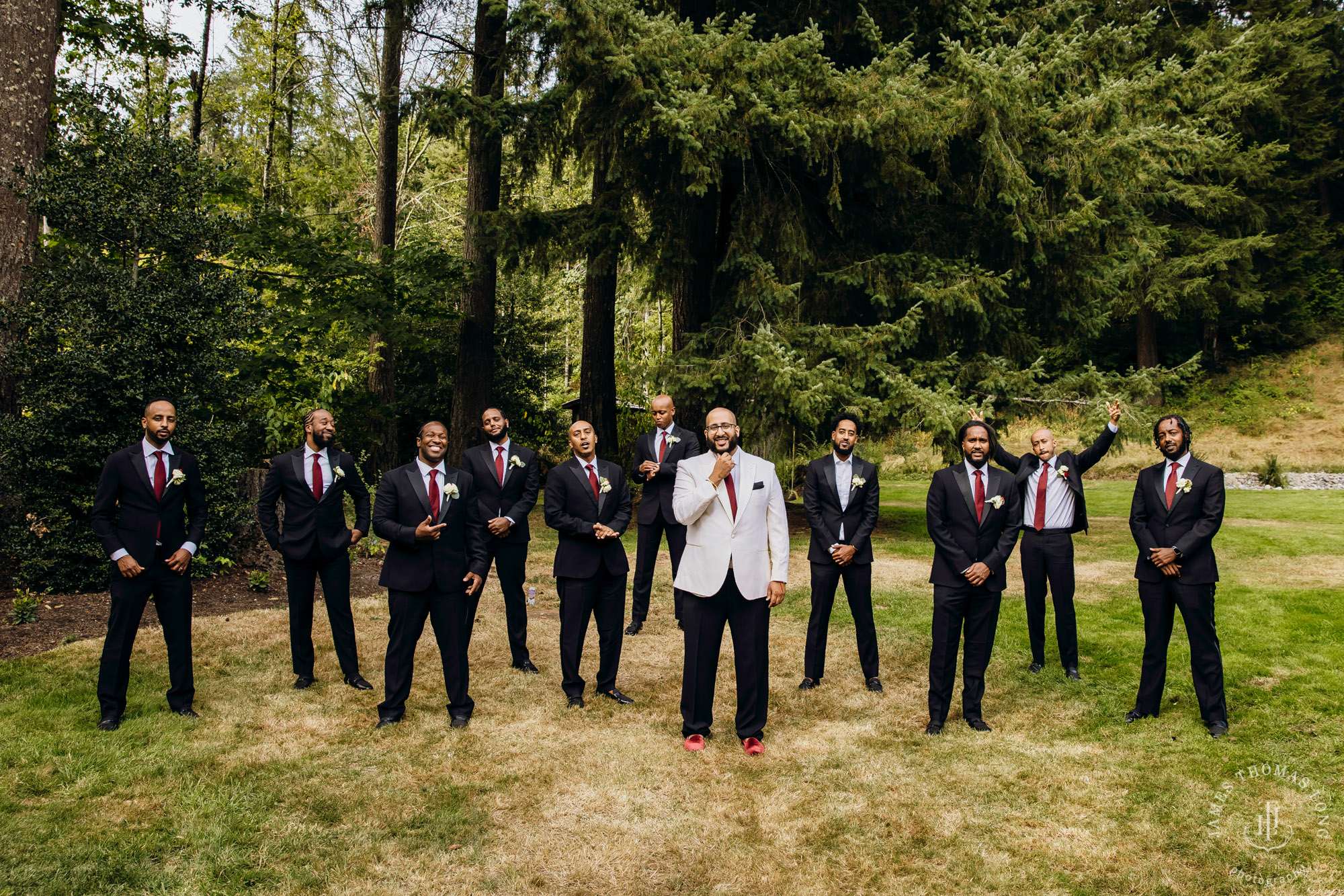 Evergreen Meadows Snoqualmie wedding by Seattle wedding photographer James Thomas Long Photography