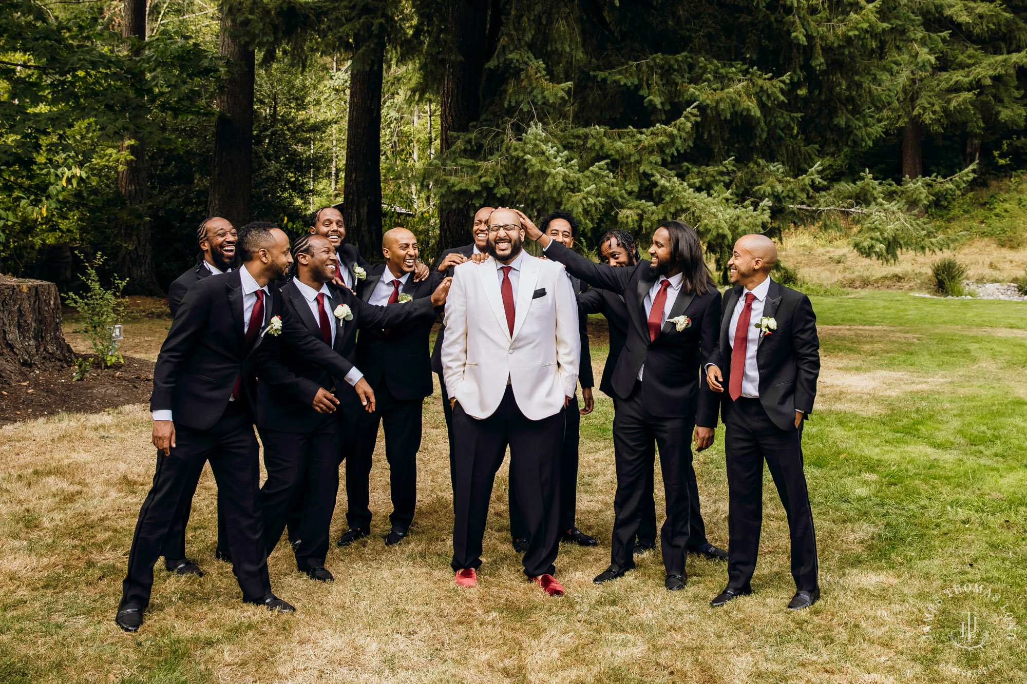 Evergreen Meadows Snoqualmie wedding by Seattle wedding photographer James Thomas Long Photography