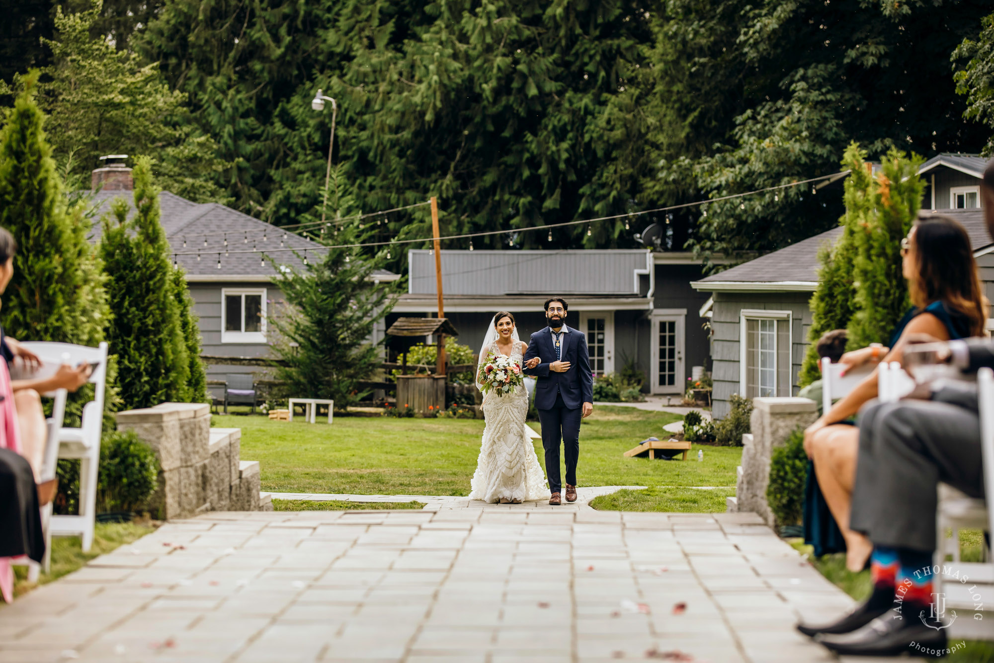 Evergreen Meadows Snoqualmie wedding by Seattle wedding photographer James Thomas Long Photography