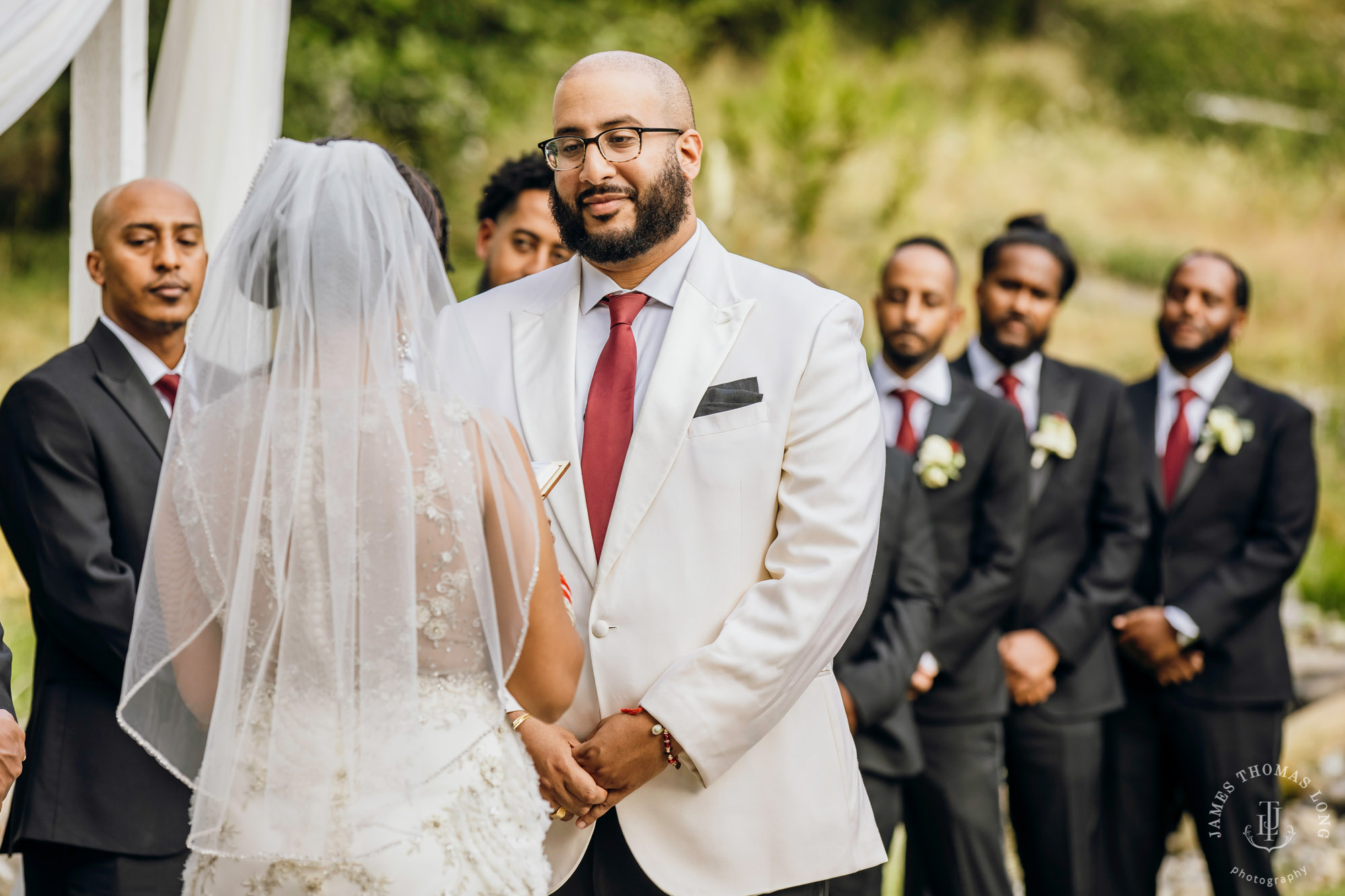 Evergreen Meadows Snoqualmie wedding by Seattle wedding photographer James Thomas Long Photography