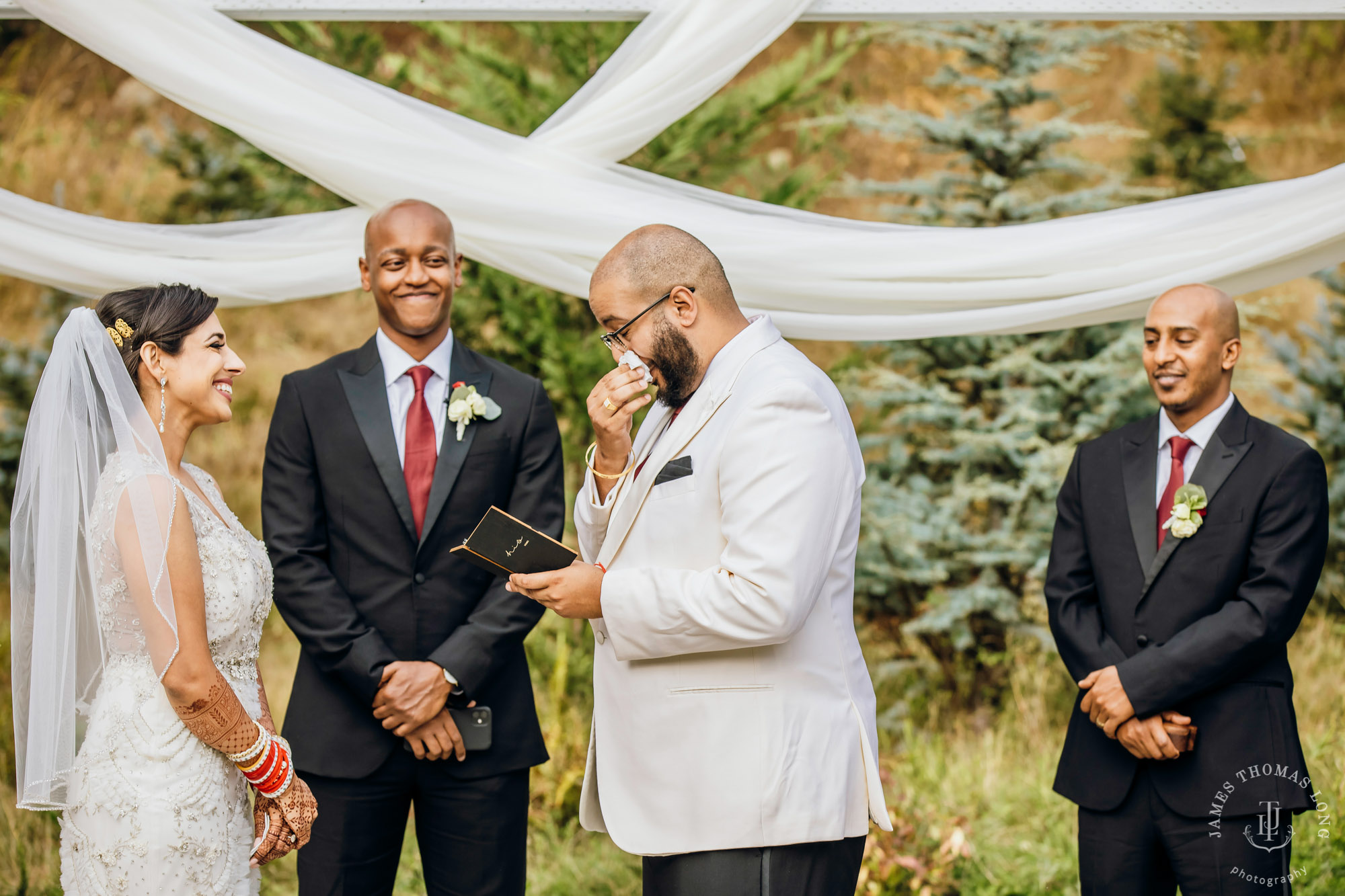 Evergreen Meadows Snoqualmie wedding by Seattle wedding photographer James Thomas Long Photography