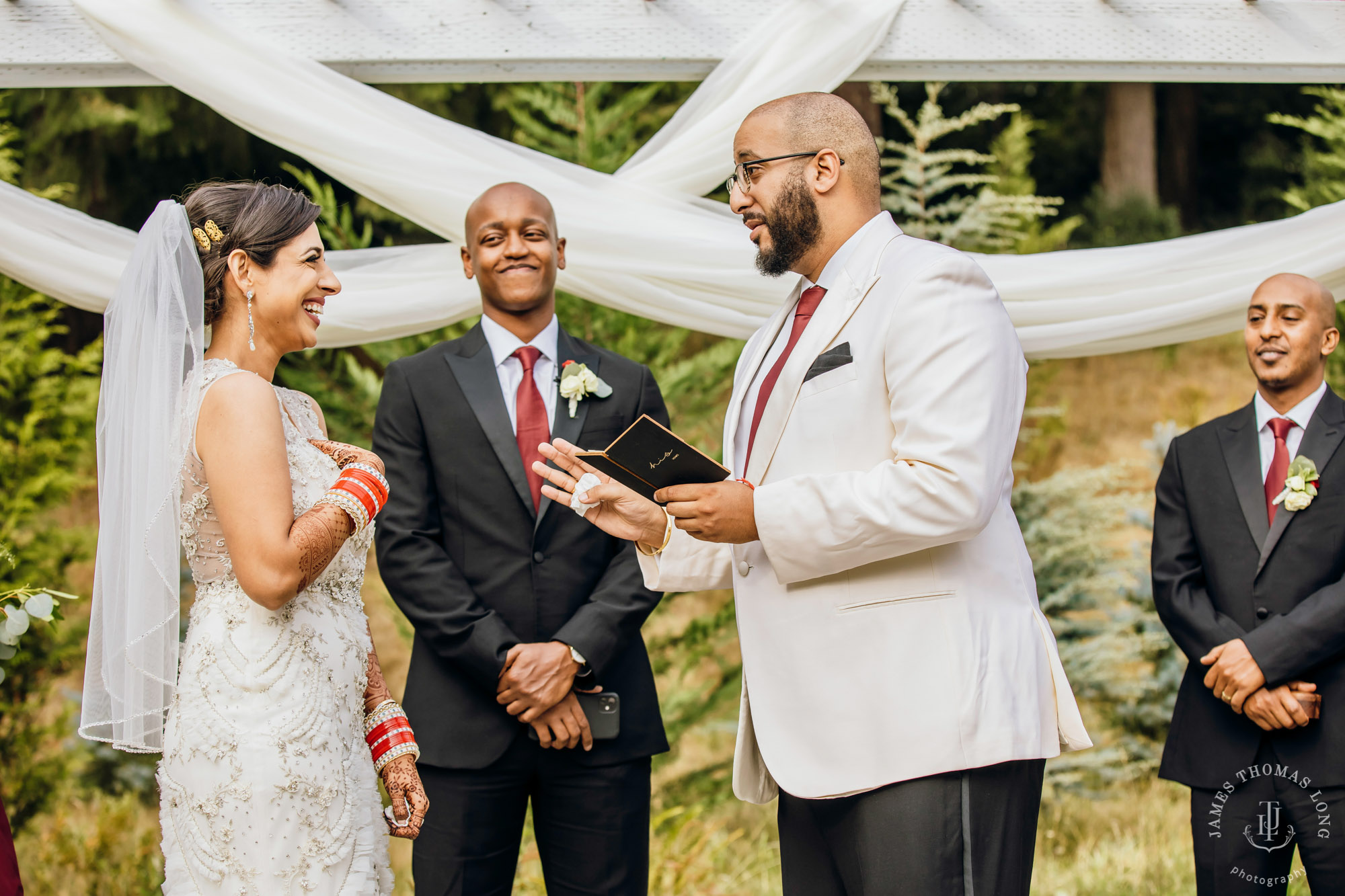 Evergreen Meadows Snoqualmie wedding by Seattle wedding photographer James Thomas Long Photography